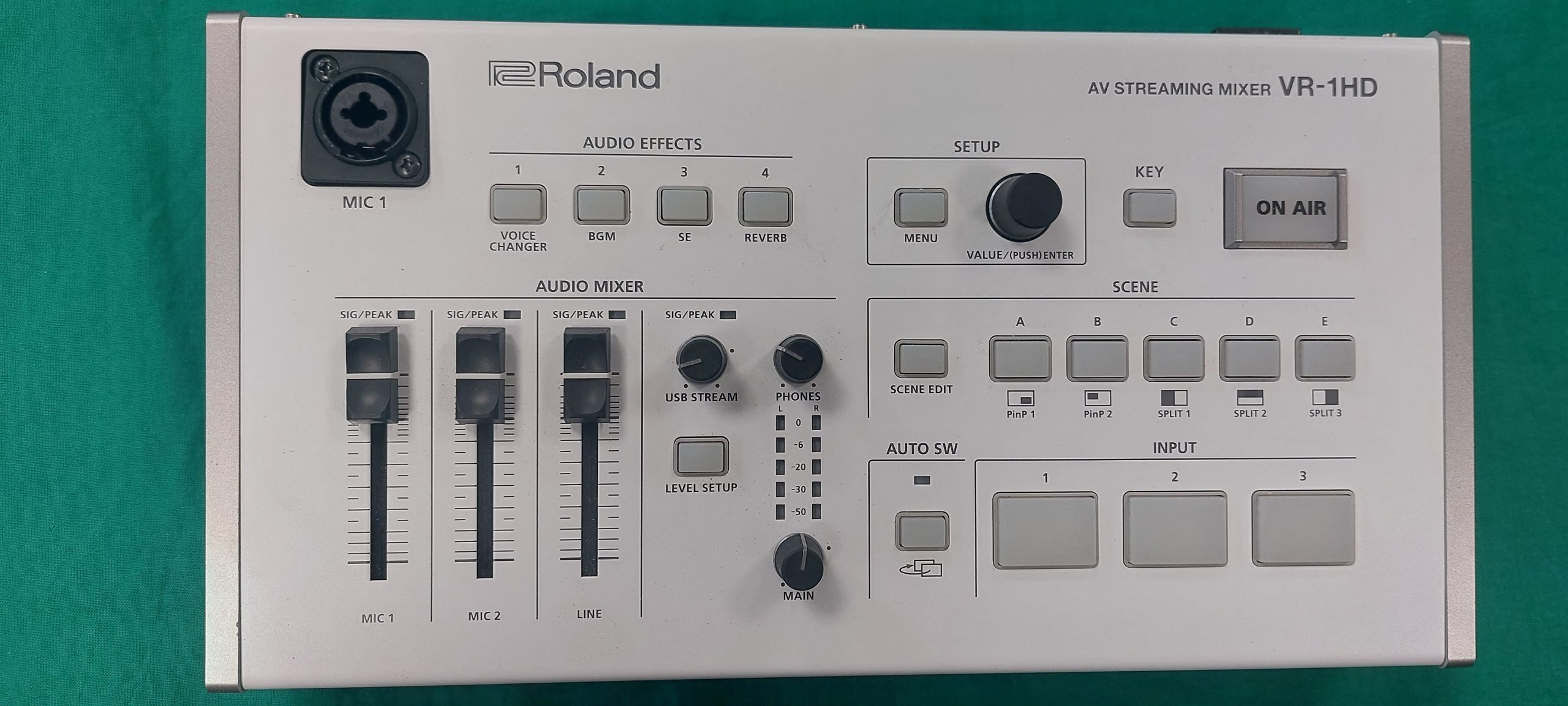 Roland VR-1HD AV streaming mixer, kiemelt kép