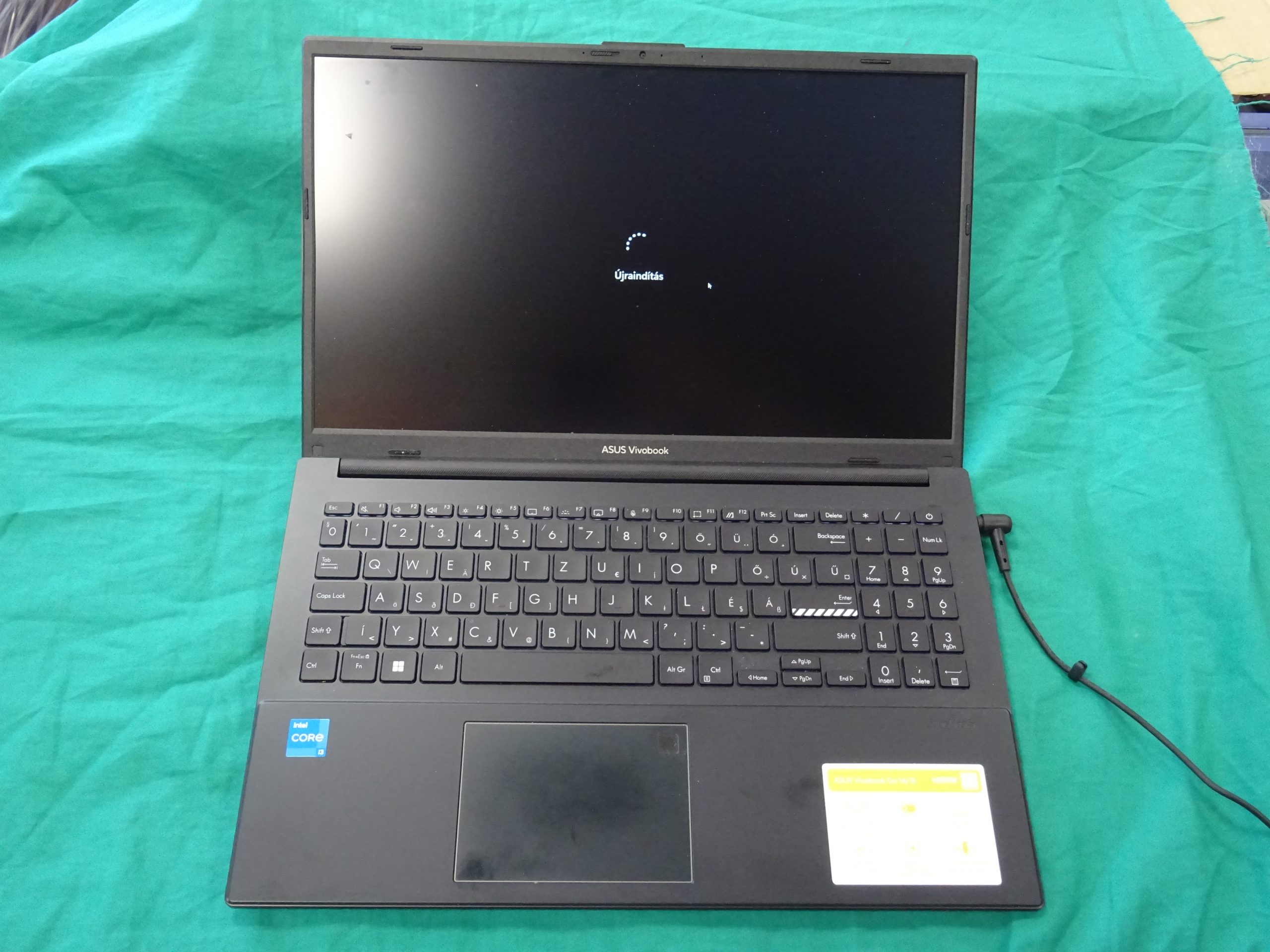 Asus Vivobook Laptop E1504G  i3 - N305  8Gb, kiemelt kép