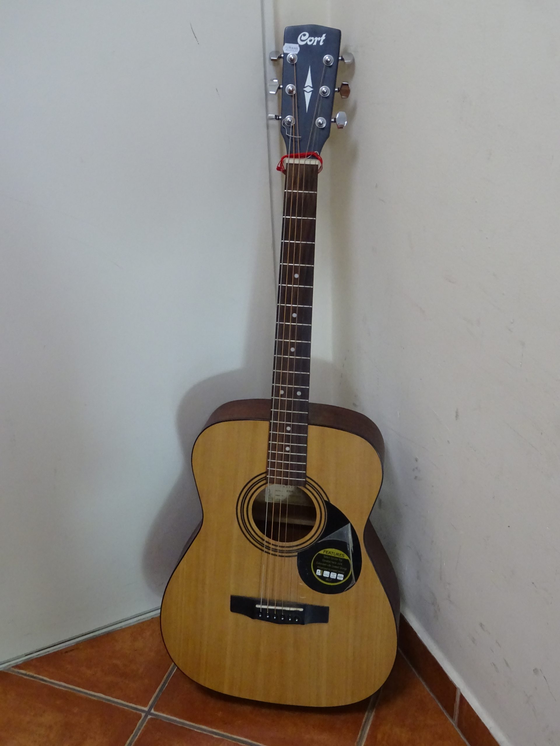 Cort AF510 akusztikus gitár, kiemelt kép