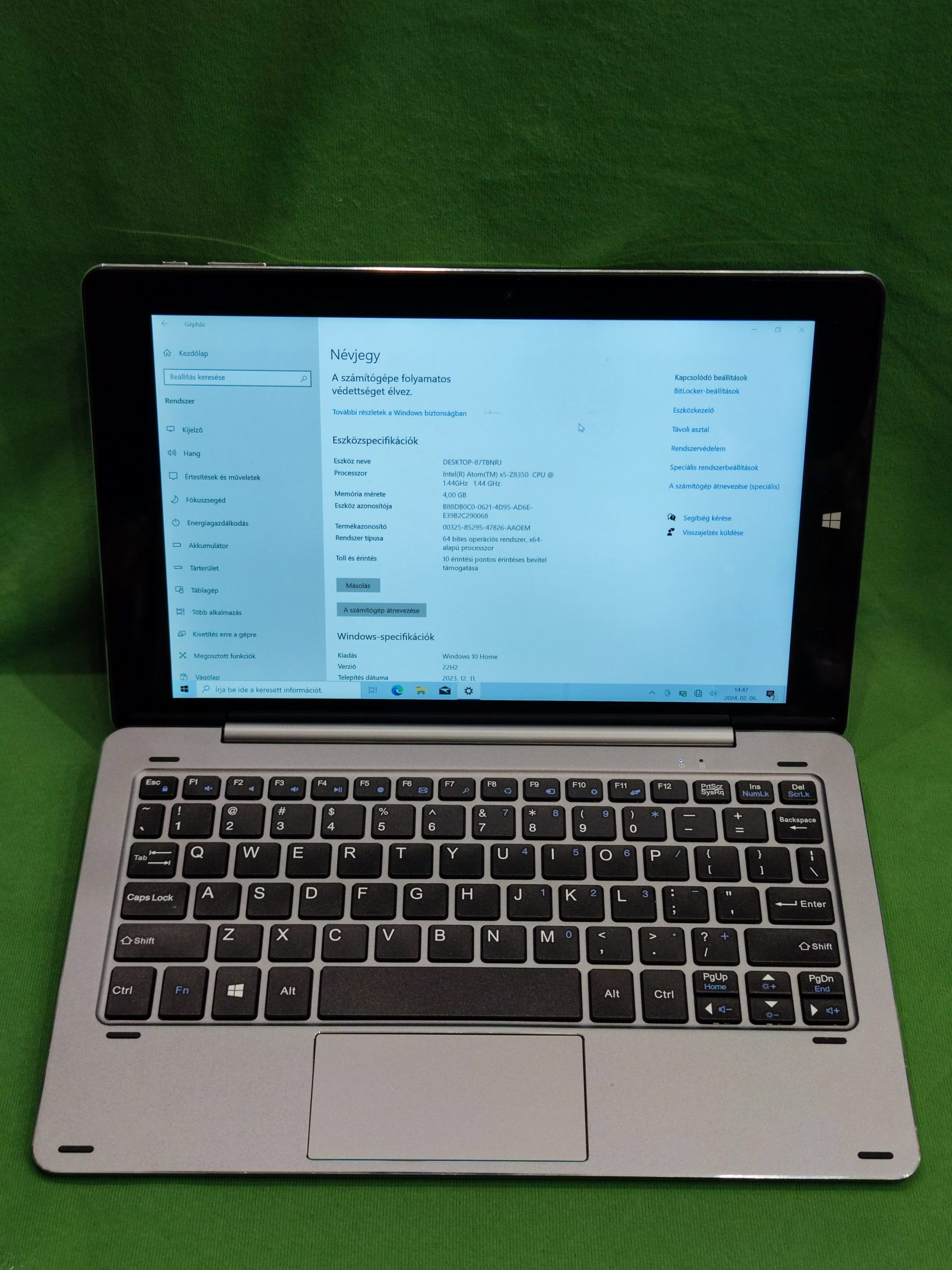 Chuwi HI 10 Air 64GB/4GB WIFI 10" 2in1 Windows 10 tablet, kiemelt kép