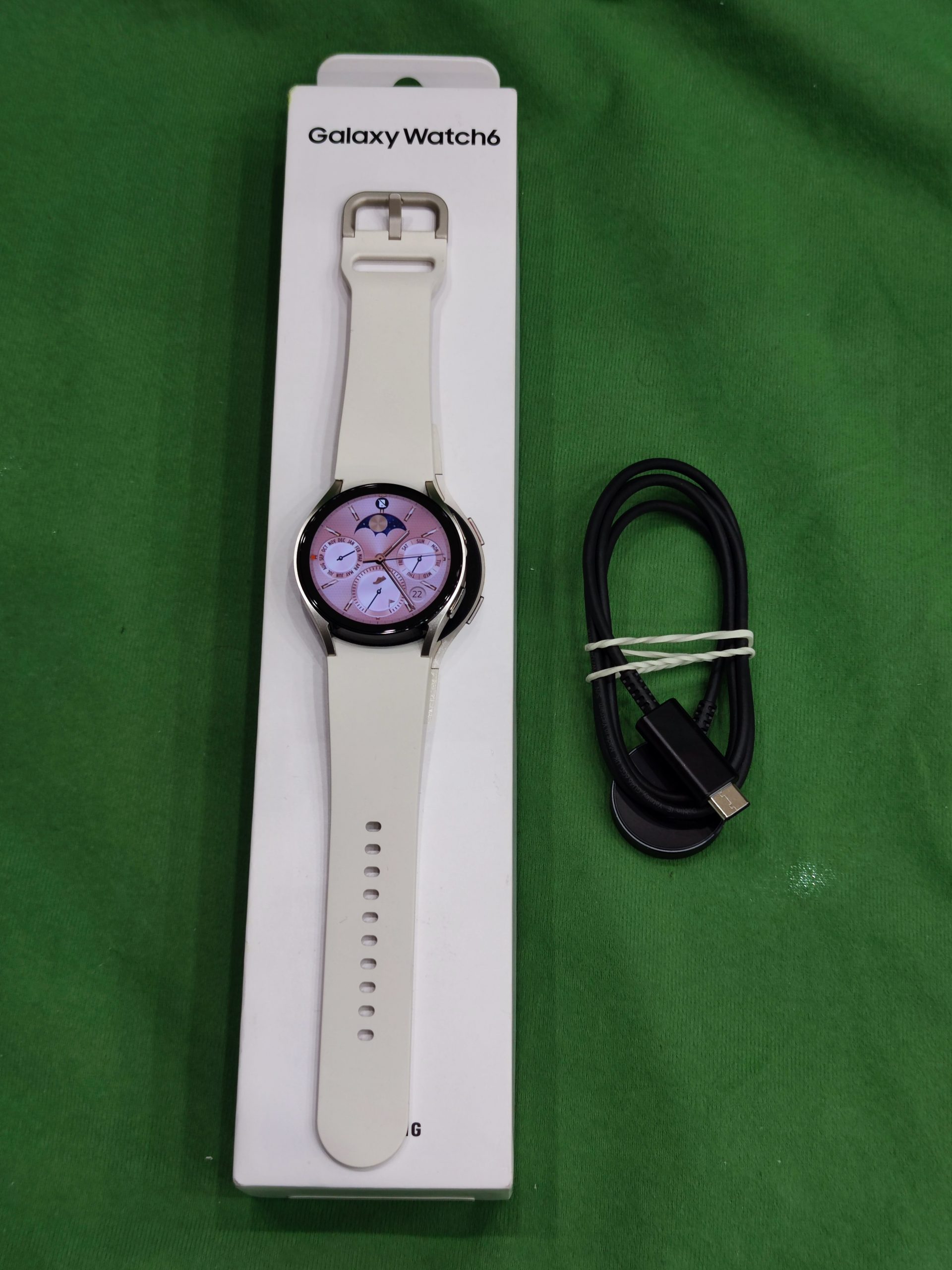 Samsung Watch 6 40mm (SM-R930) okosóra, kiemelt kép