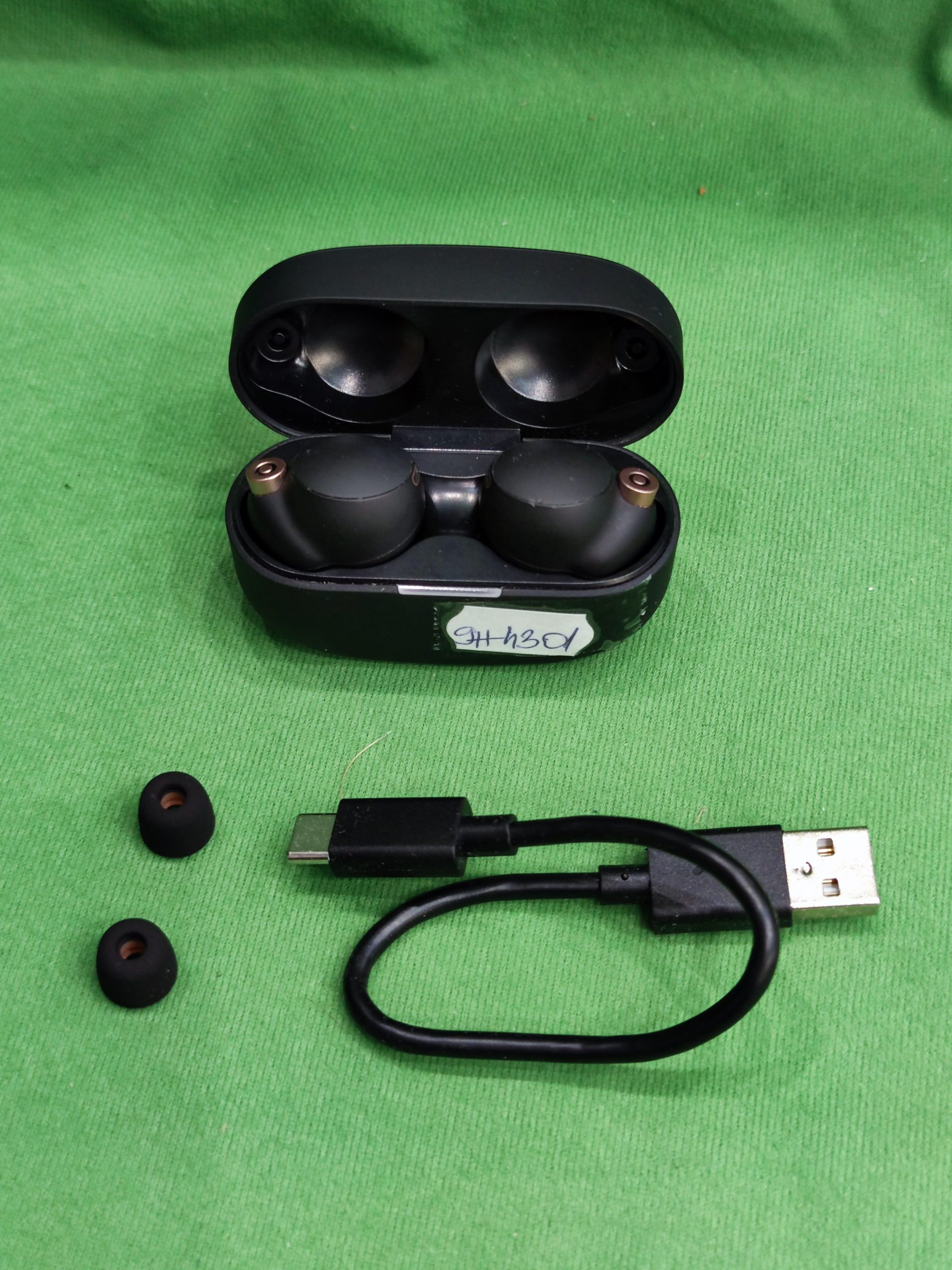 Sony WF-1000XM4 Bluetooth fülhallgató, kiemelt kép