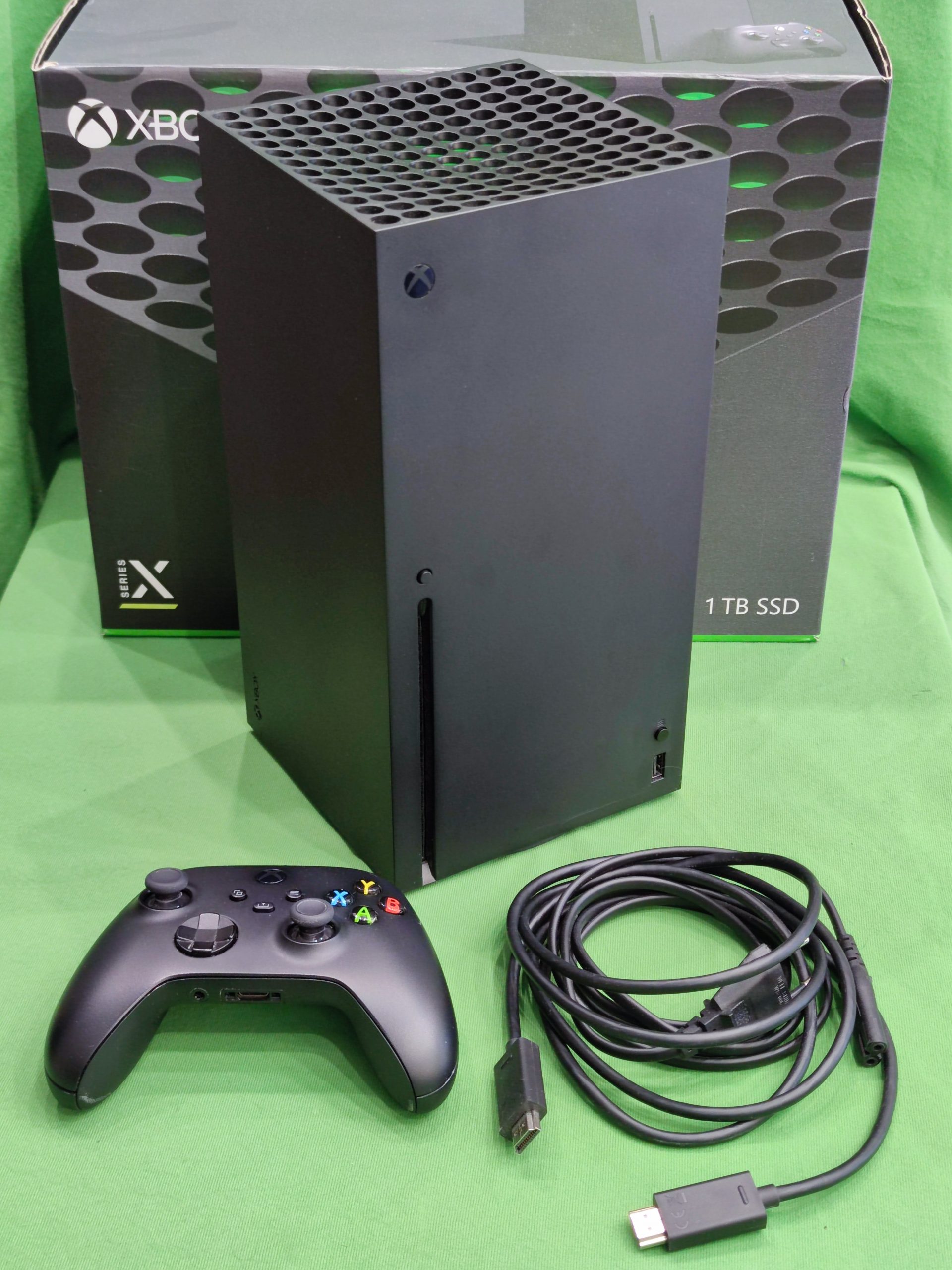 GARANCIÁVAL Xbox Series X 1TB játékkonzol, kiemelt kép