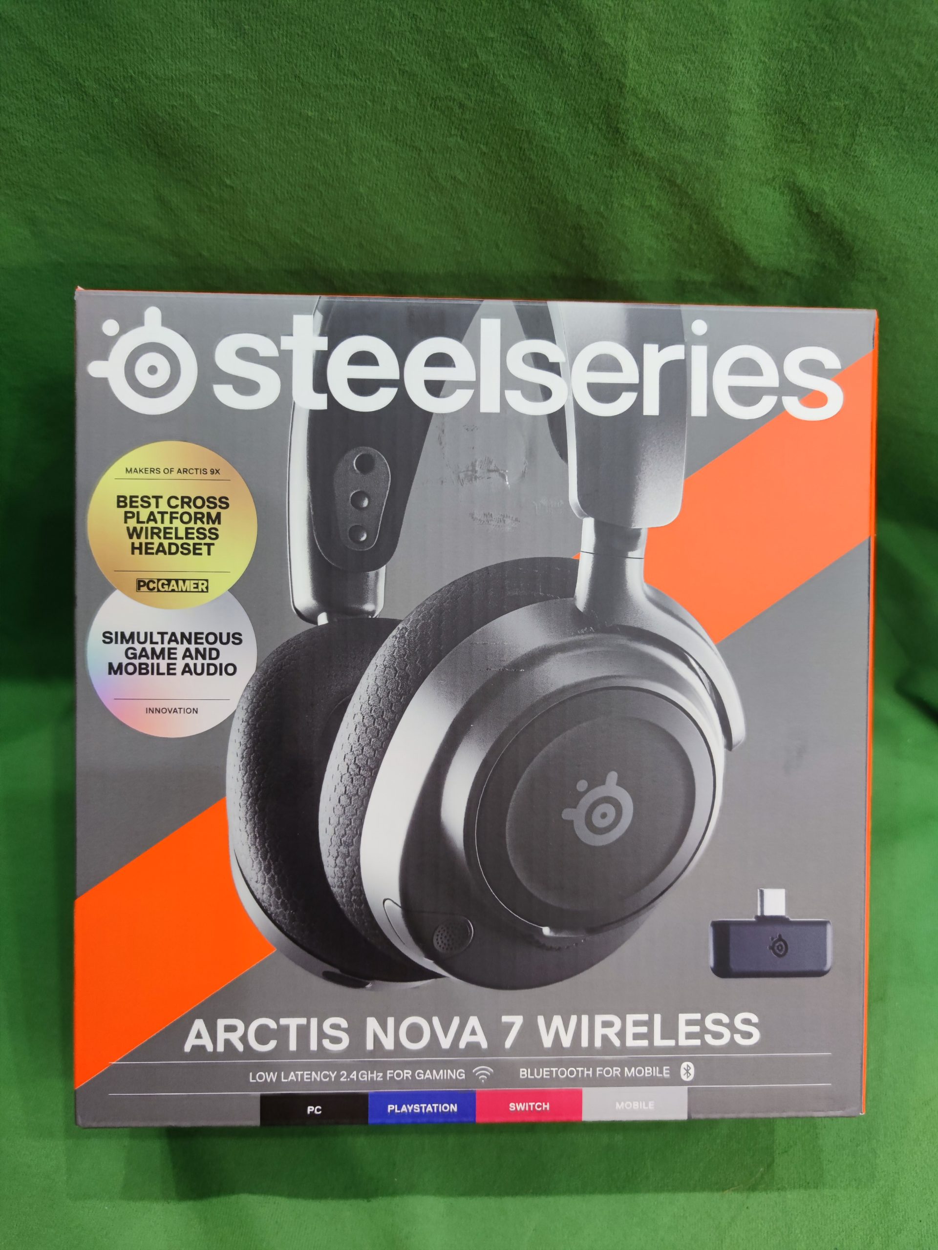Steelseries Arctis Nova 7 vezeték nélküli Gamer fejhallgató, kiemelt kép