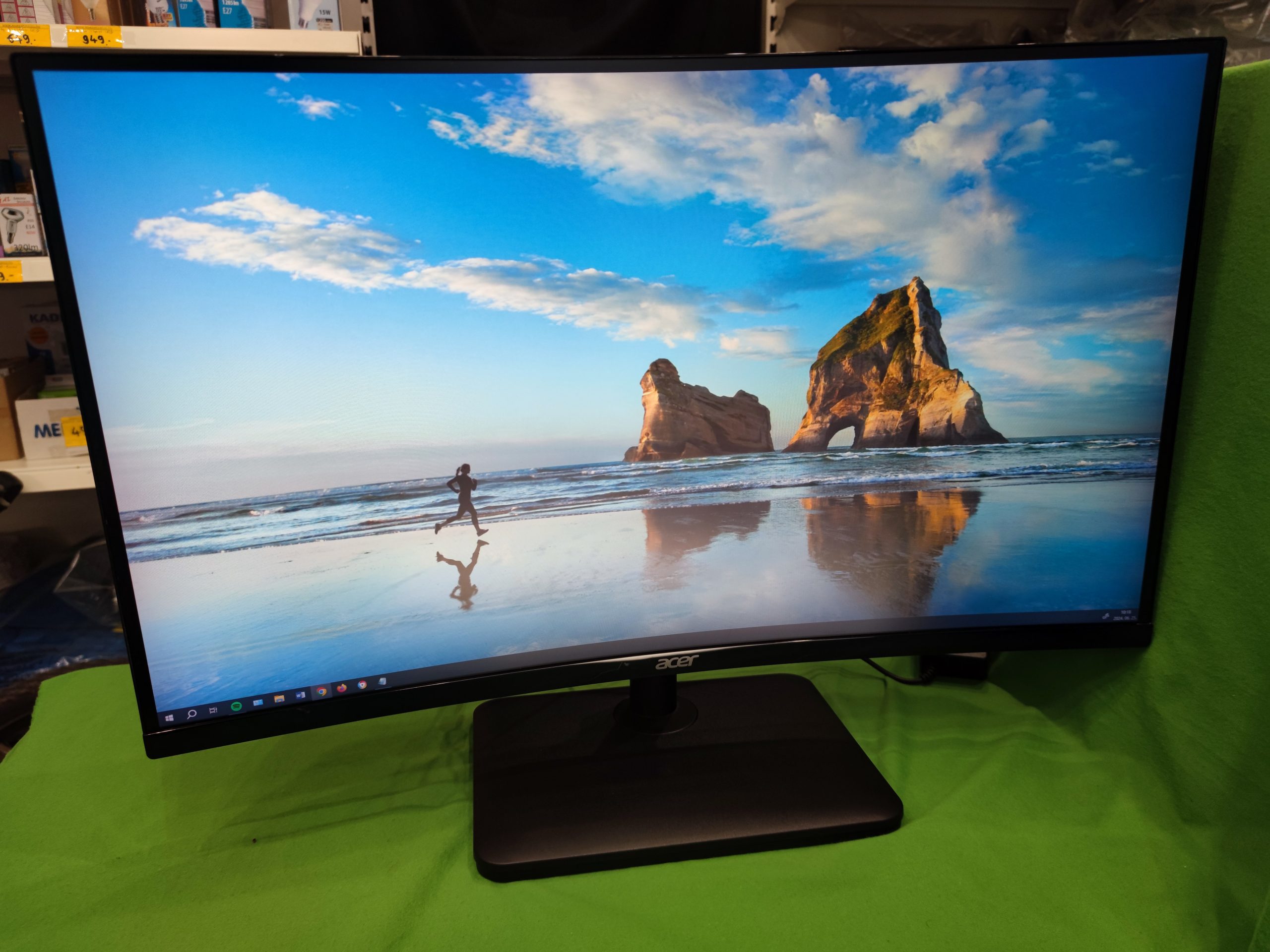 Acer ED270UPbiipx 27", 165Hz, 2560×1440 LED Ívelt Gamer monitor, kiemelt kép