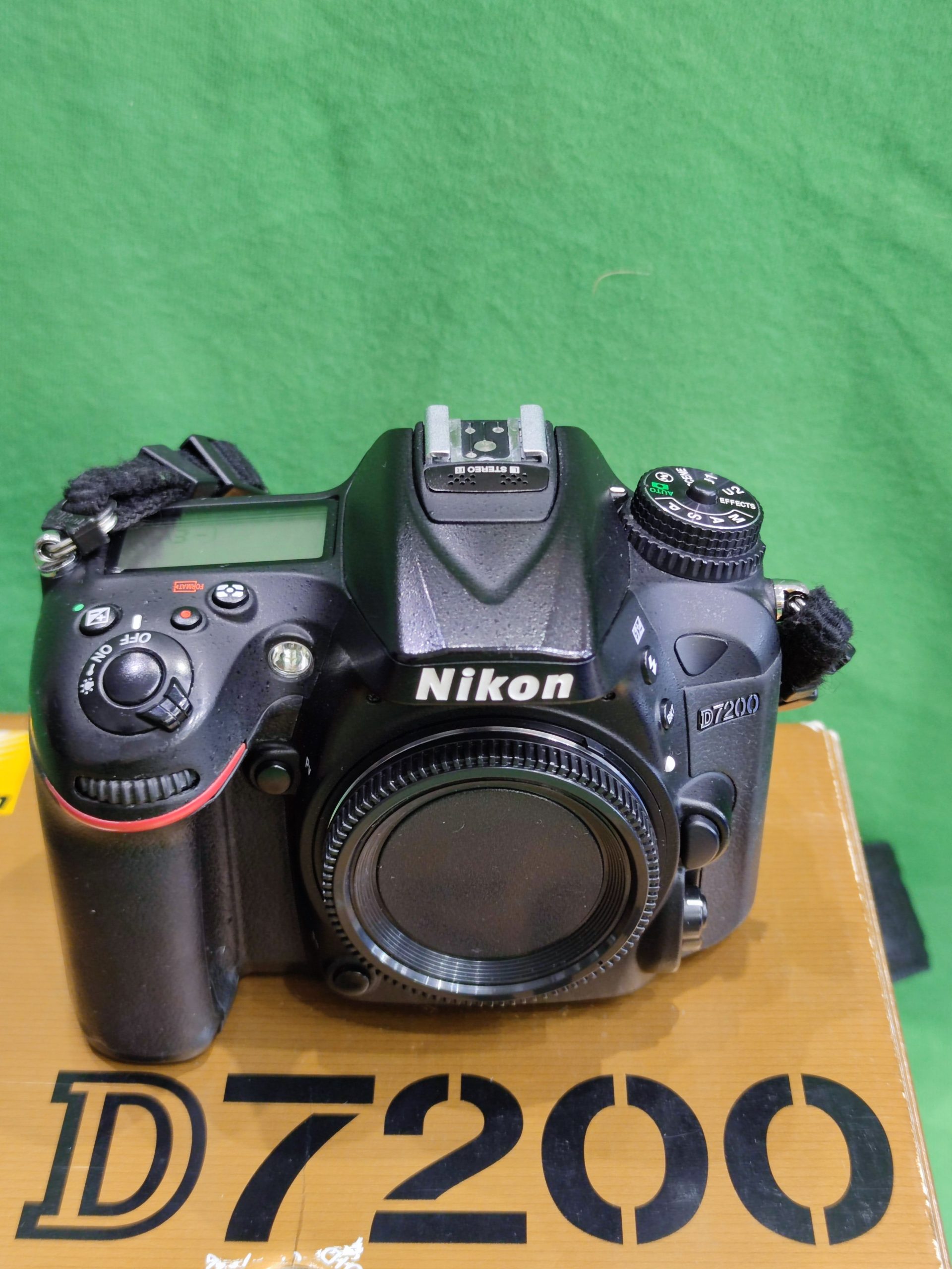 Nikon D7200 DSLR tükörreflexes váz, kiemelt kép