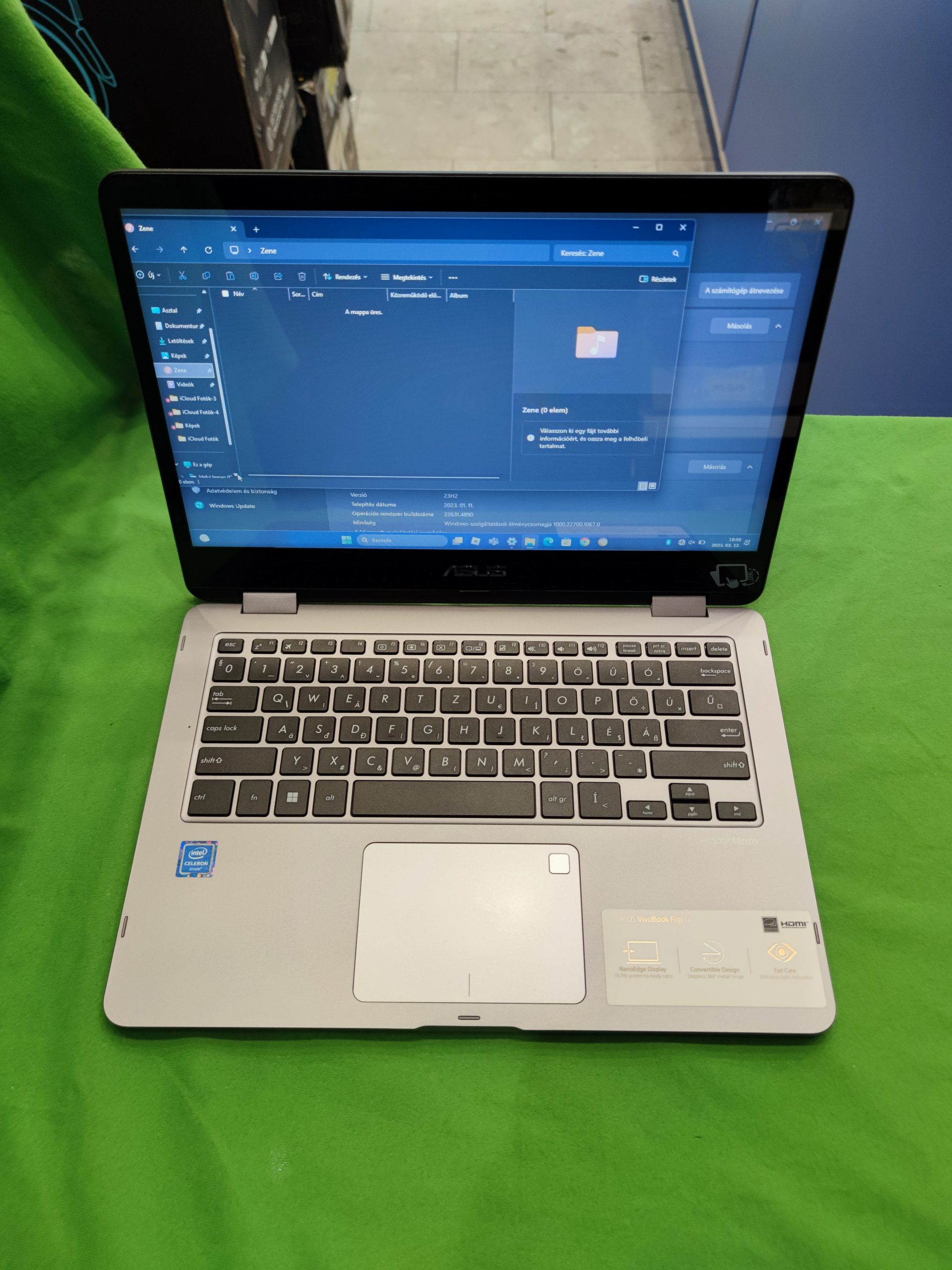 Asus Vivobook Flip 14 TP401 – érintőkijelzős, 2 az 1-ben laptop, kiemelt kép