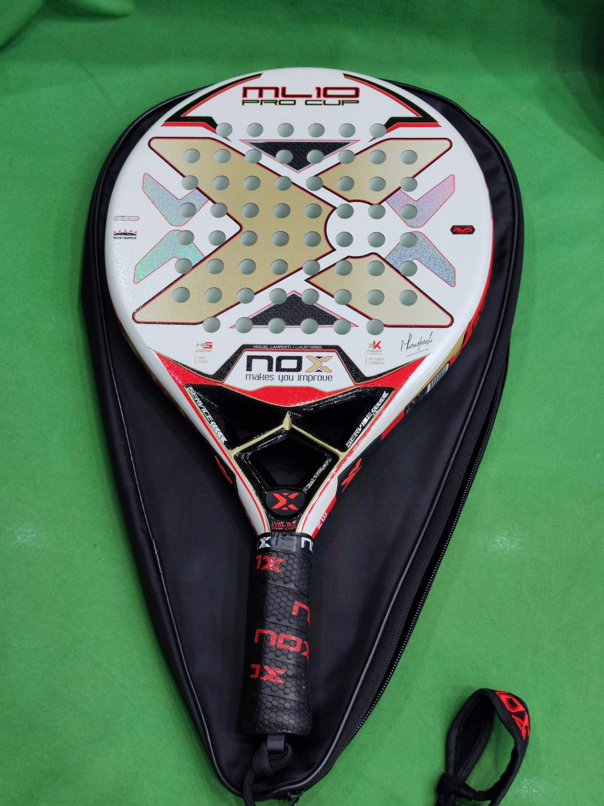 NOX ML10 Pro Cup padelütő, kiemelt kép
