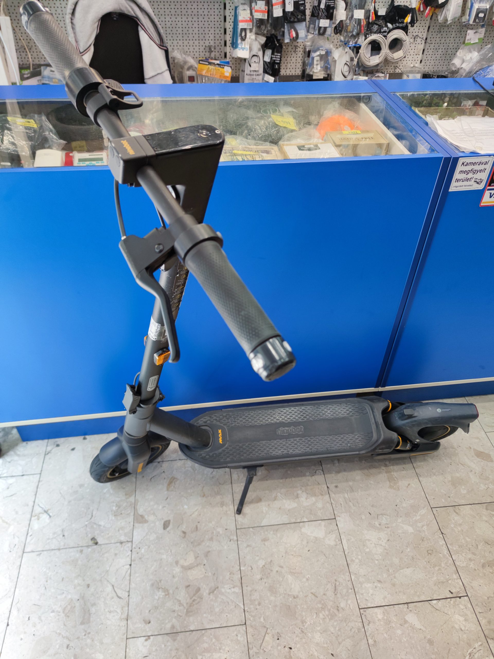 Ninebot MAX G2 elektromos roller! 2222 km-t futott!, kiemelt kép