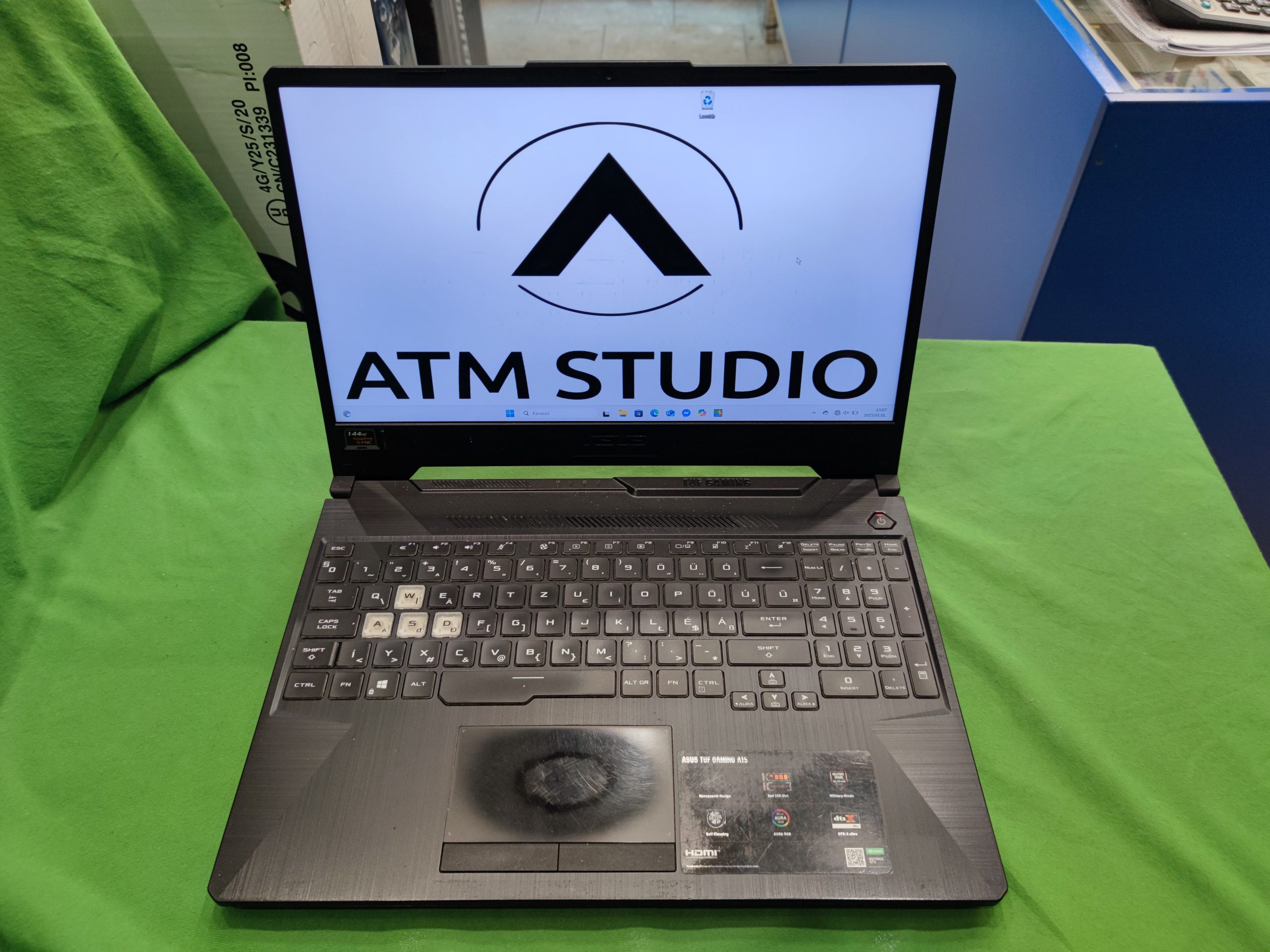 ASUS TUF Gaming A15 FX506IU-HN191T gamer laptop, kiemelt kép