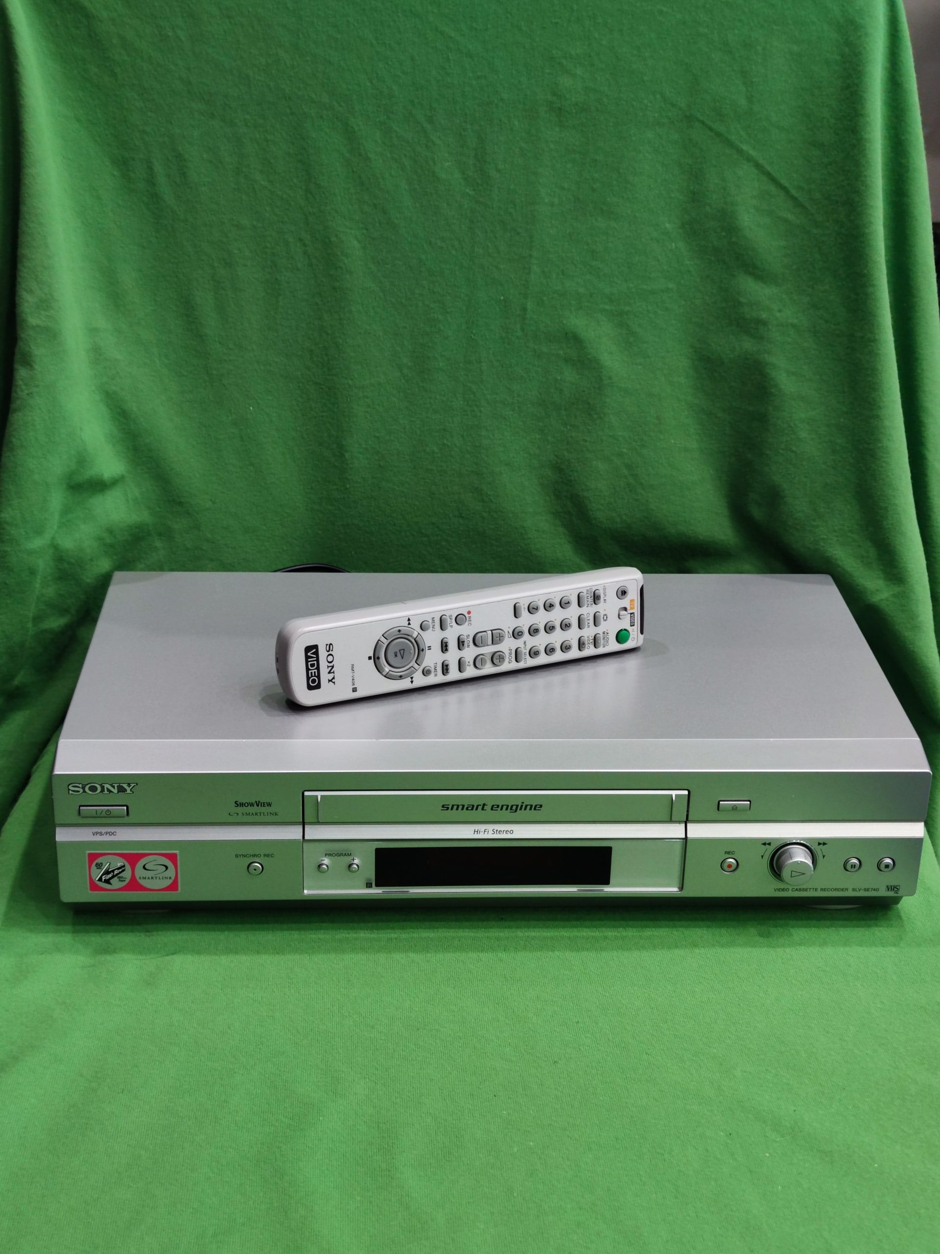 Sony SLV-SE740 VHS videómagnó, távirányítóva, kiemelt kép