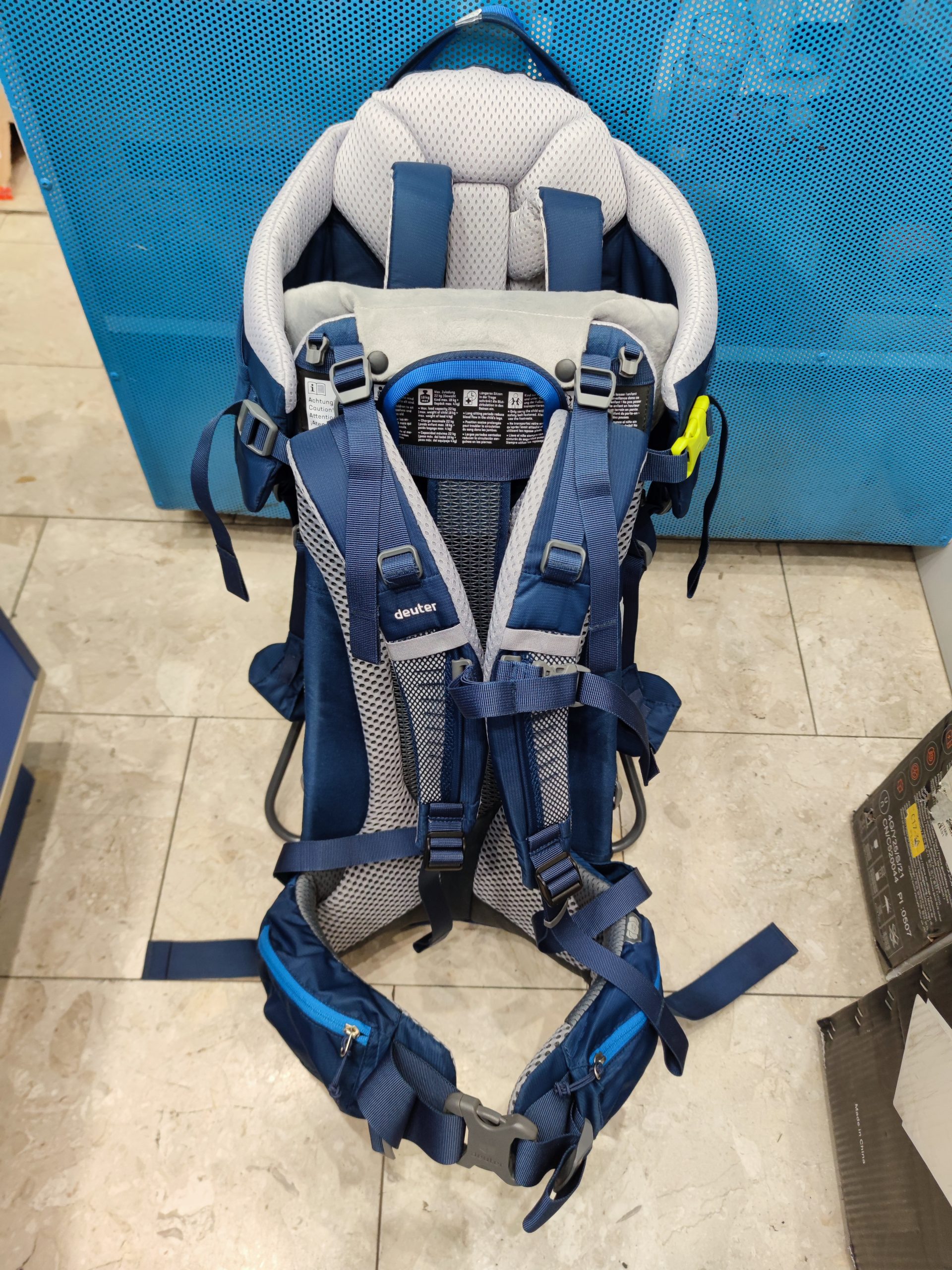 ÚJ! Deuter Kid Comfort gyerekhordozó hátizsák, kiemelt kép