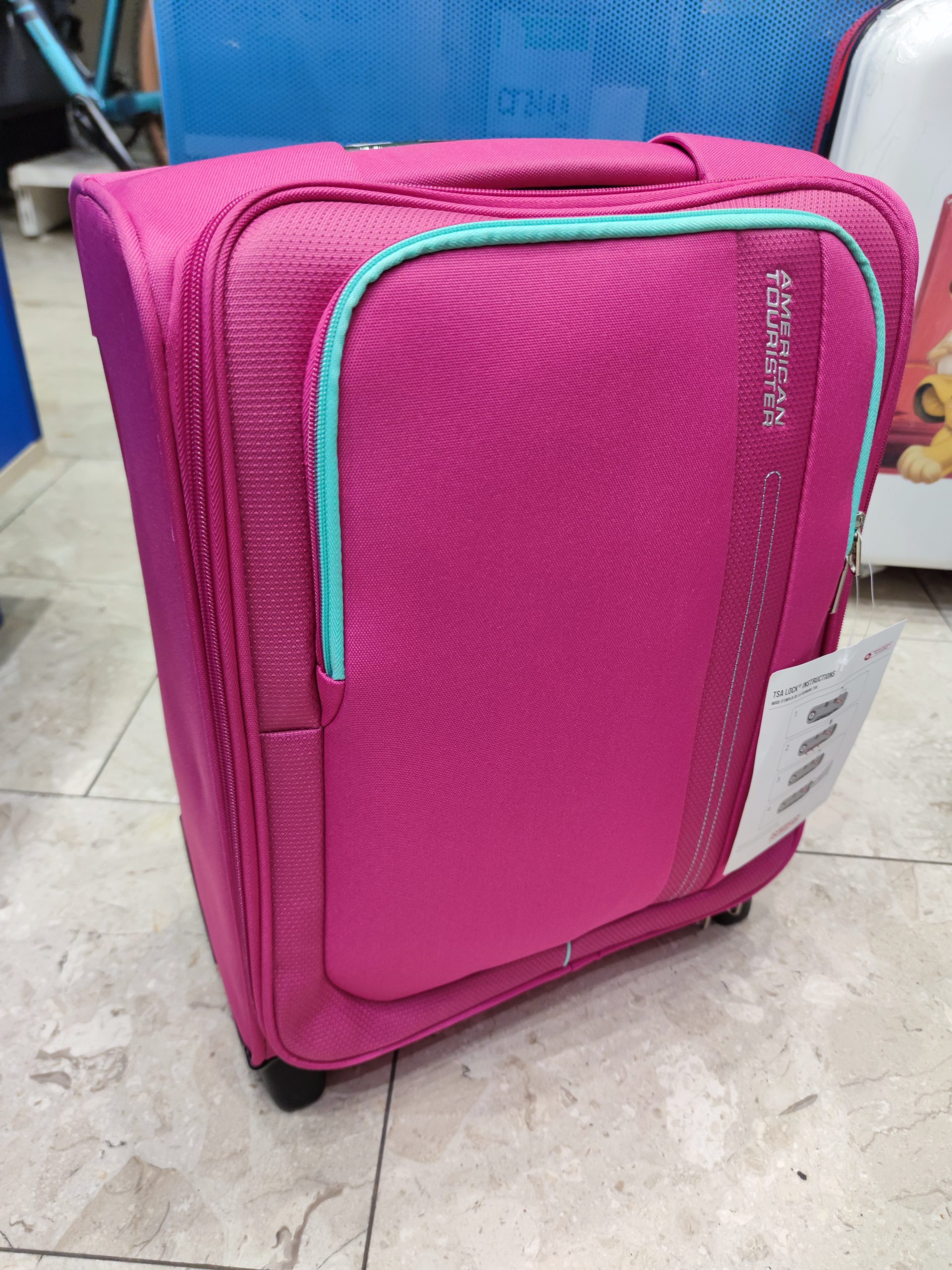 Gurulós kabin bőrönd American Tourister, kiemelt kép