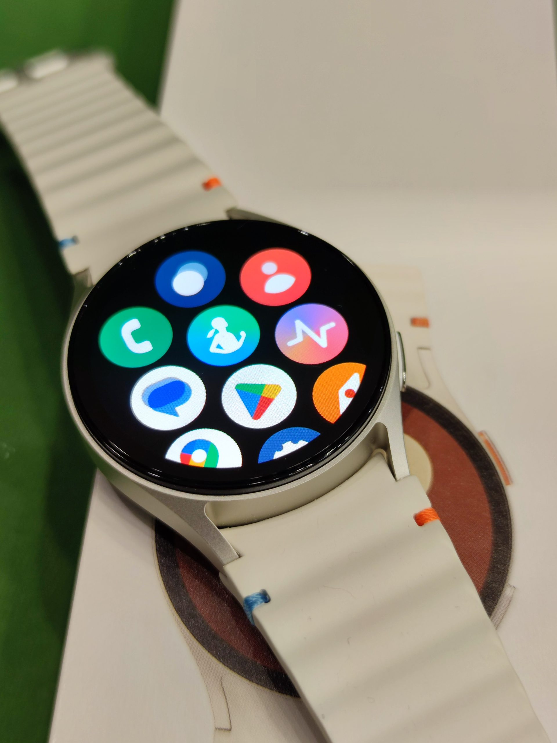 Samsung Galaxy Watch 7 40mm LTE ( esim ) SM-L305 okosóra, kiemelt kép