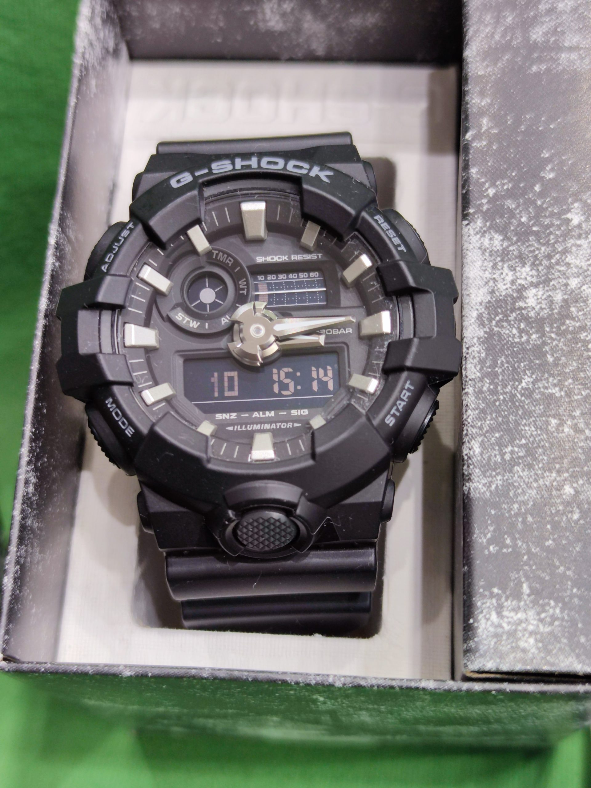 GARANCIÁVAL Casio GA-700-1BER férfi karóra, kiemelt kép