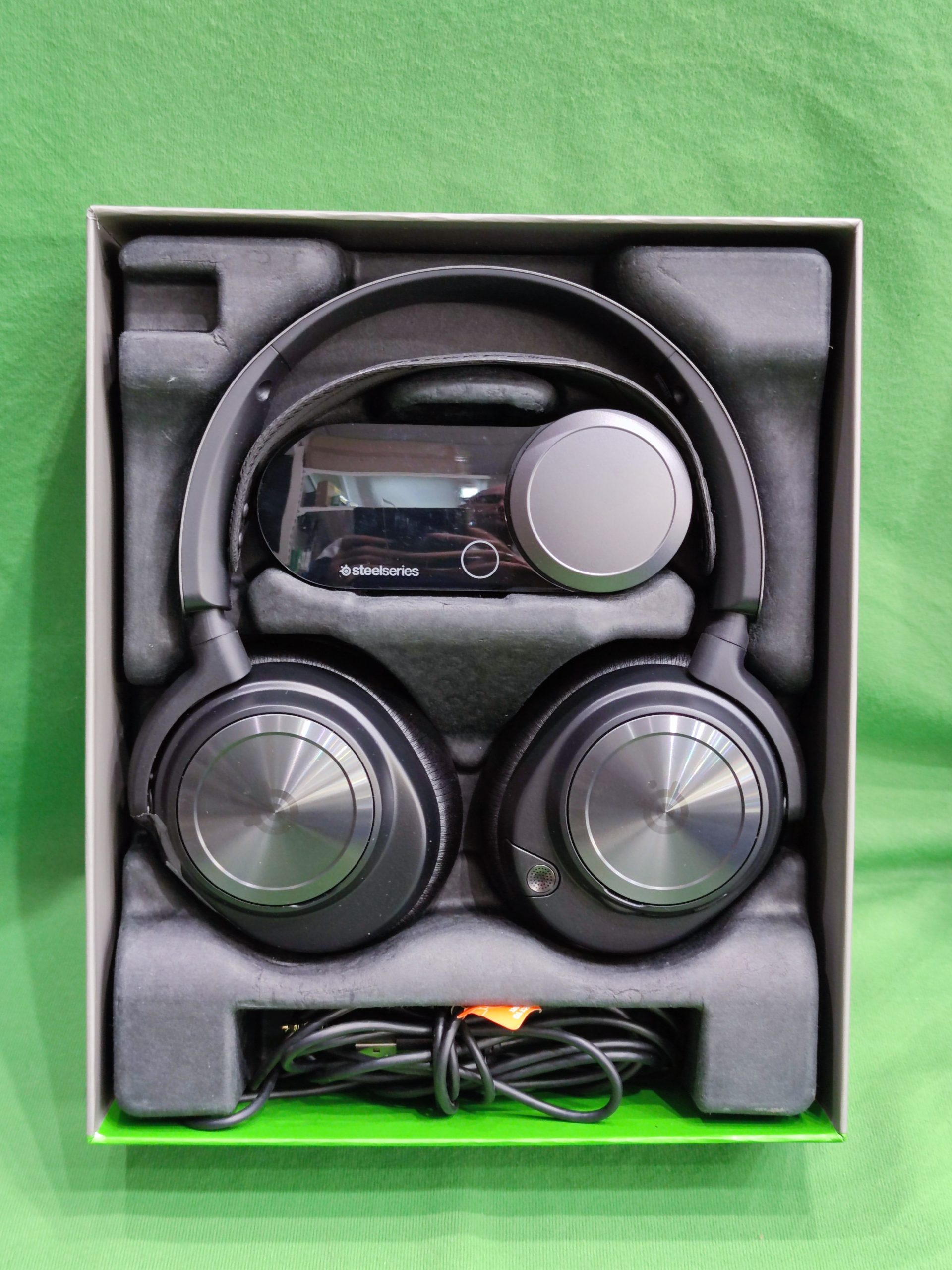 ÚJ! Steelseries Arctis Nova Pro vezetékes Gamer fejhallgató + erősítő (Xbox), kiemelt kép