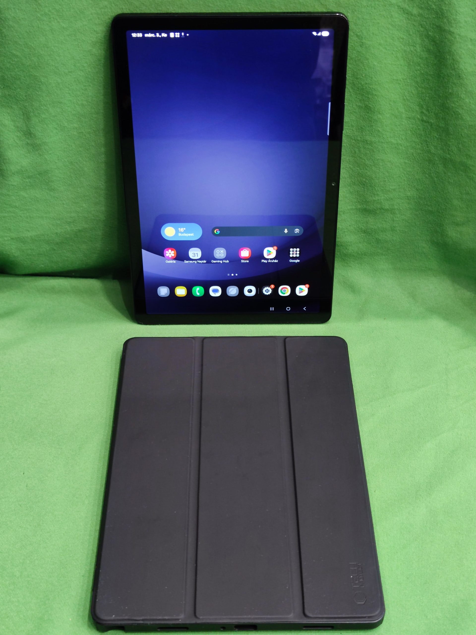 Samsung Tab A9+ 5G 128GB/6GB 11" kártyafüggetlen tablet + tok, kiemelt kép