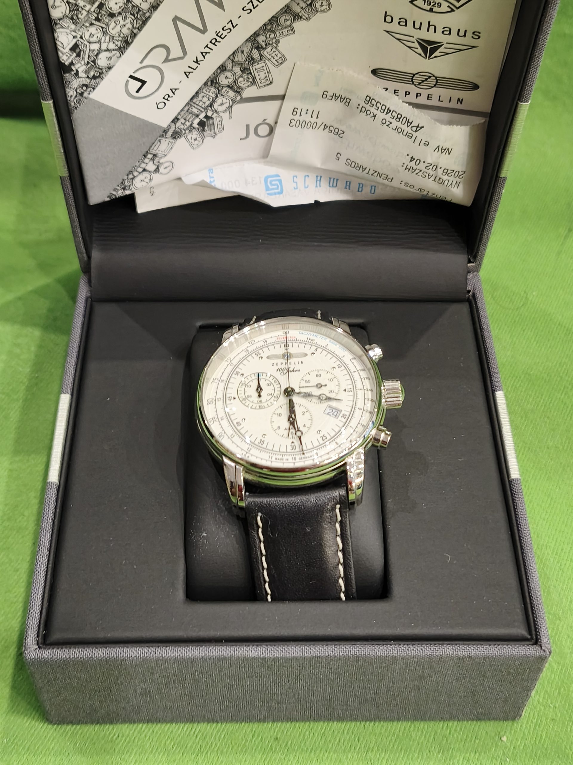 GARANCIÁVAL Zeppelin 8680-3 férfi karóra – dobozában, kiemelt kép