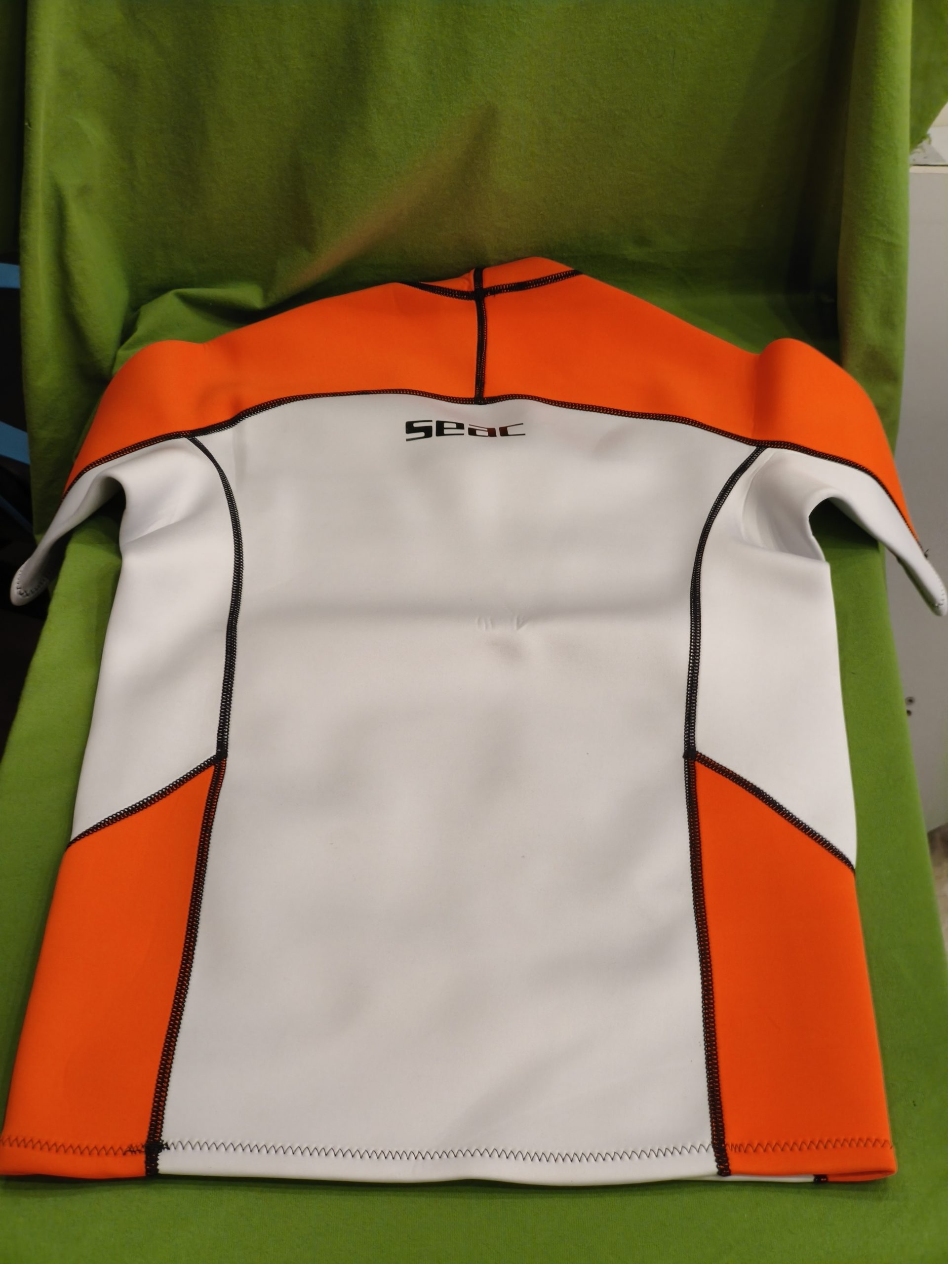 ÚJ Seac Fit 2 mm-es neoprén férfi póló M, kiemelt kép