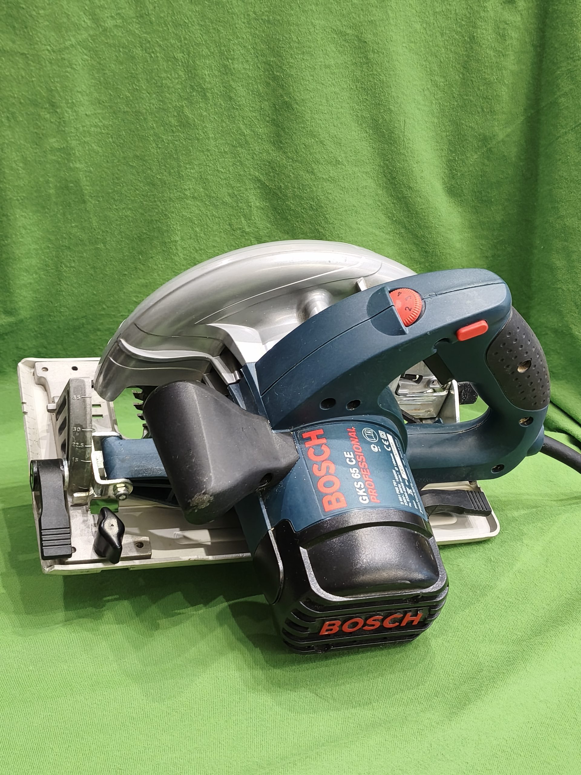 Bosch GKS 65 GCE 1800W Professional kőrfűrész, kiemelt kép