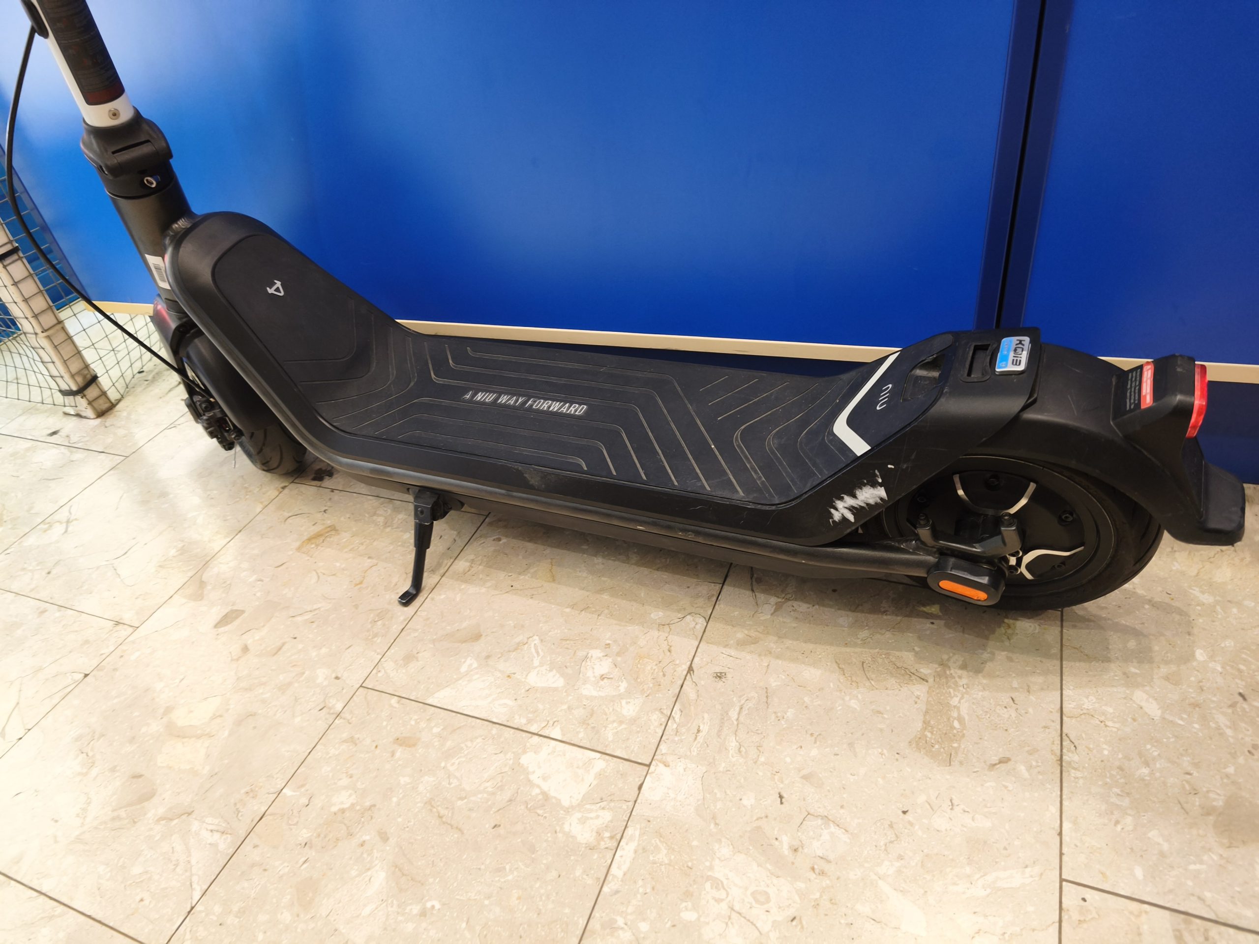 NIU KQi3 Sport  elektromos roller , kiemelt kép