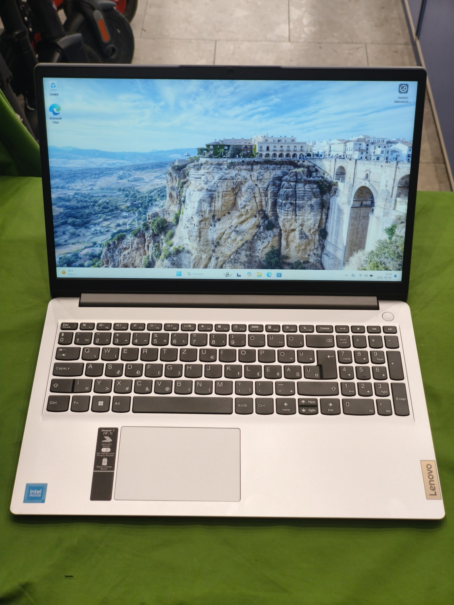 Lenovo IdeaPad 1 15IJL7 notebook!, kiemelt kép