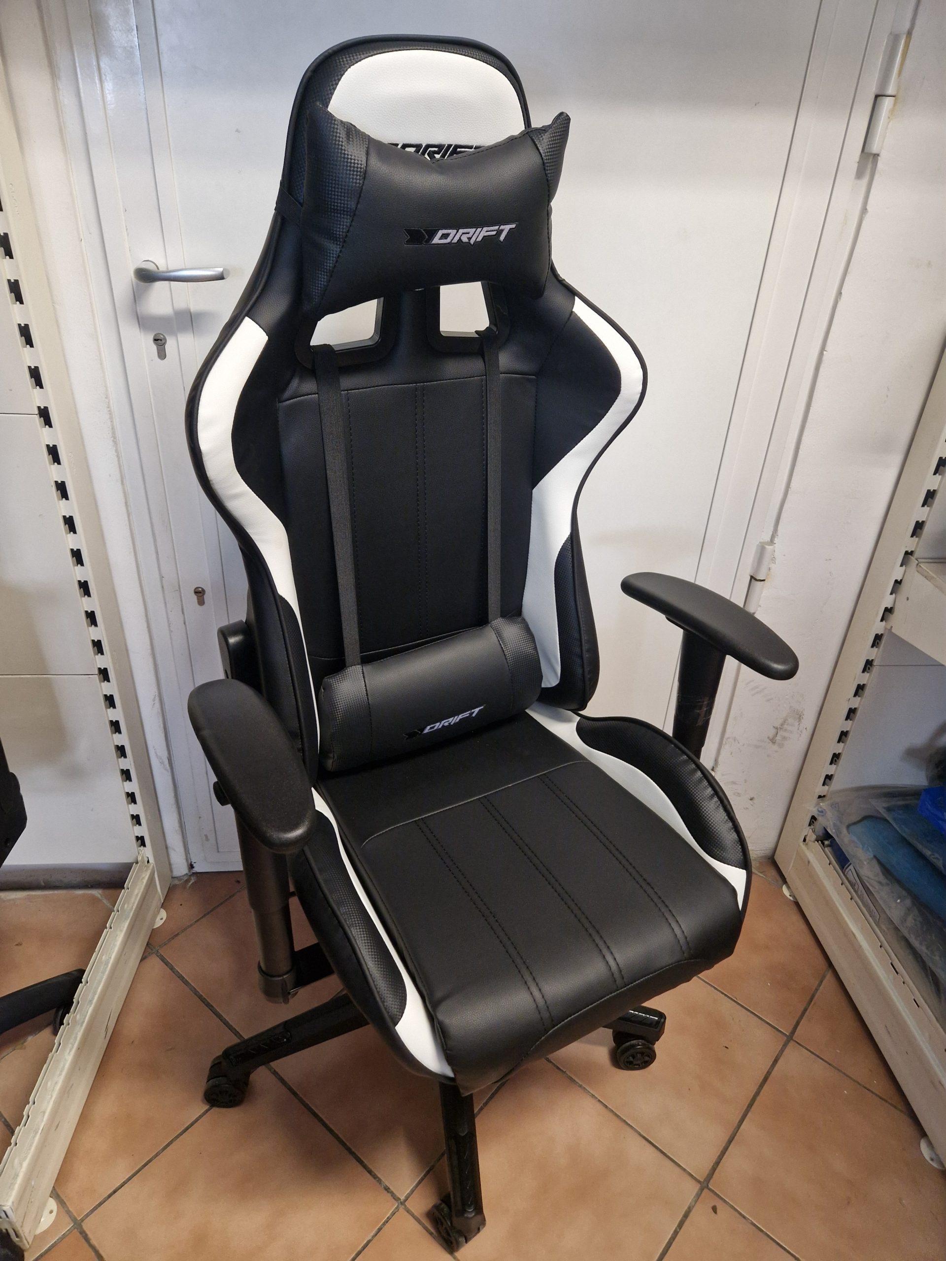 ÚJ DRIFT fekete fehér gamer szék, kiemelt kép