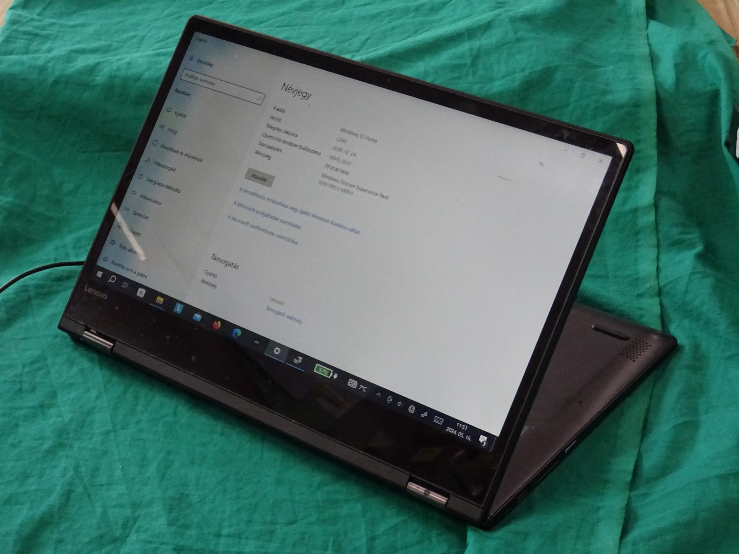 Lenovo Yoga 530 kihajthatós-érintőképernyős laptop, kiemelt kép
