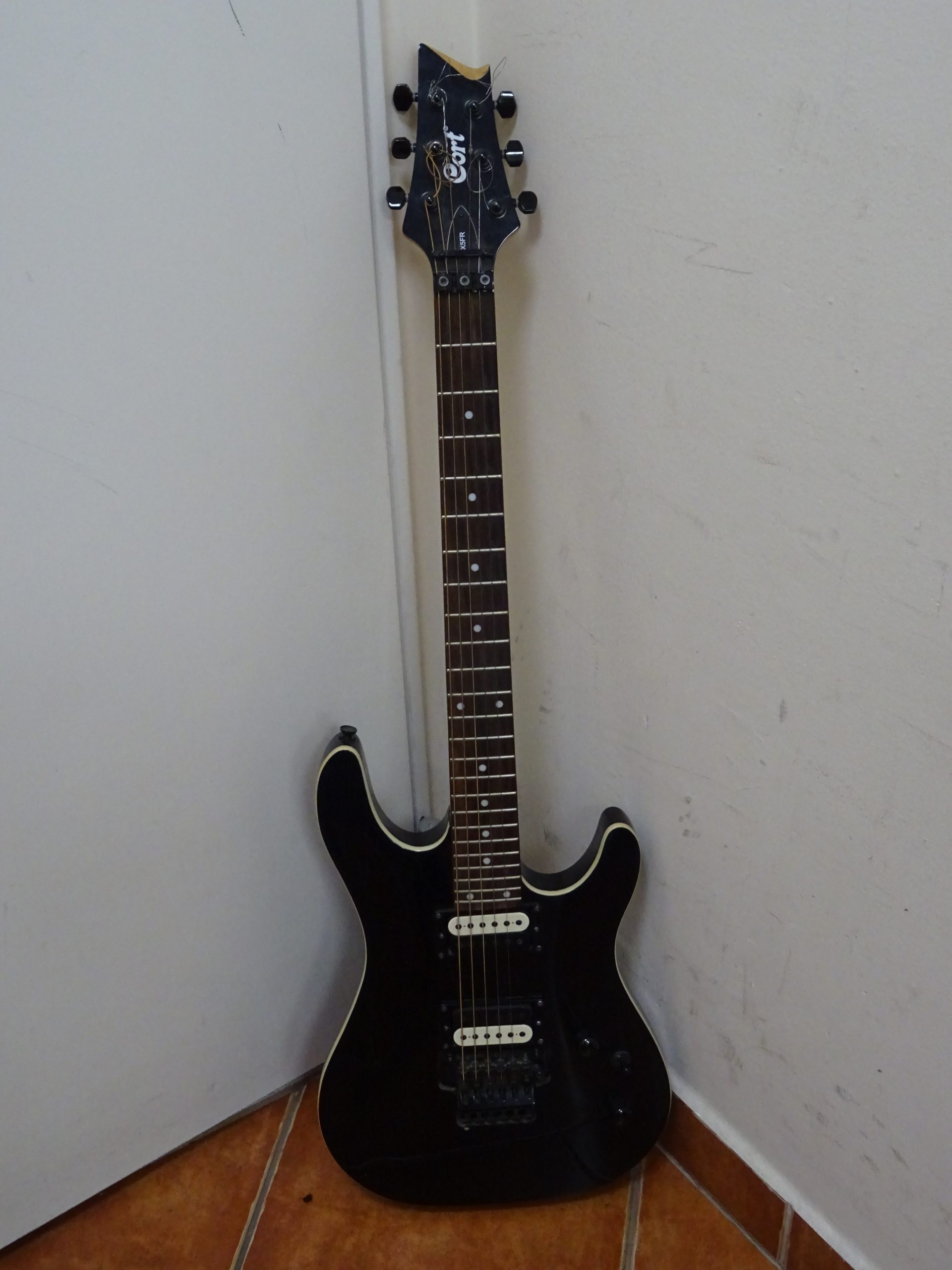 Cort KX5 FR gitár, kiemelt kép