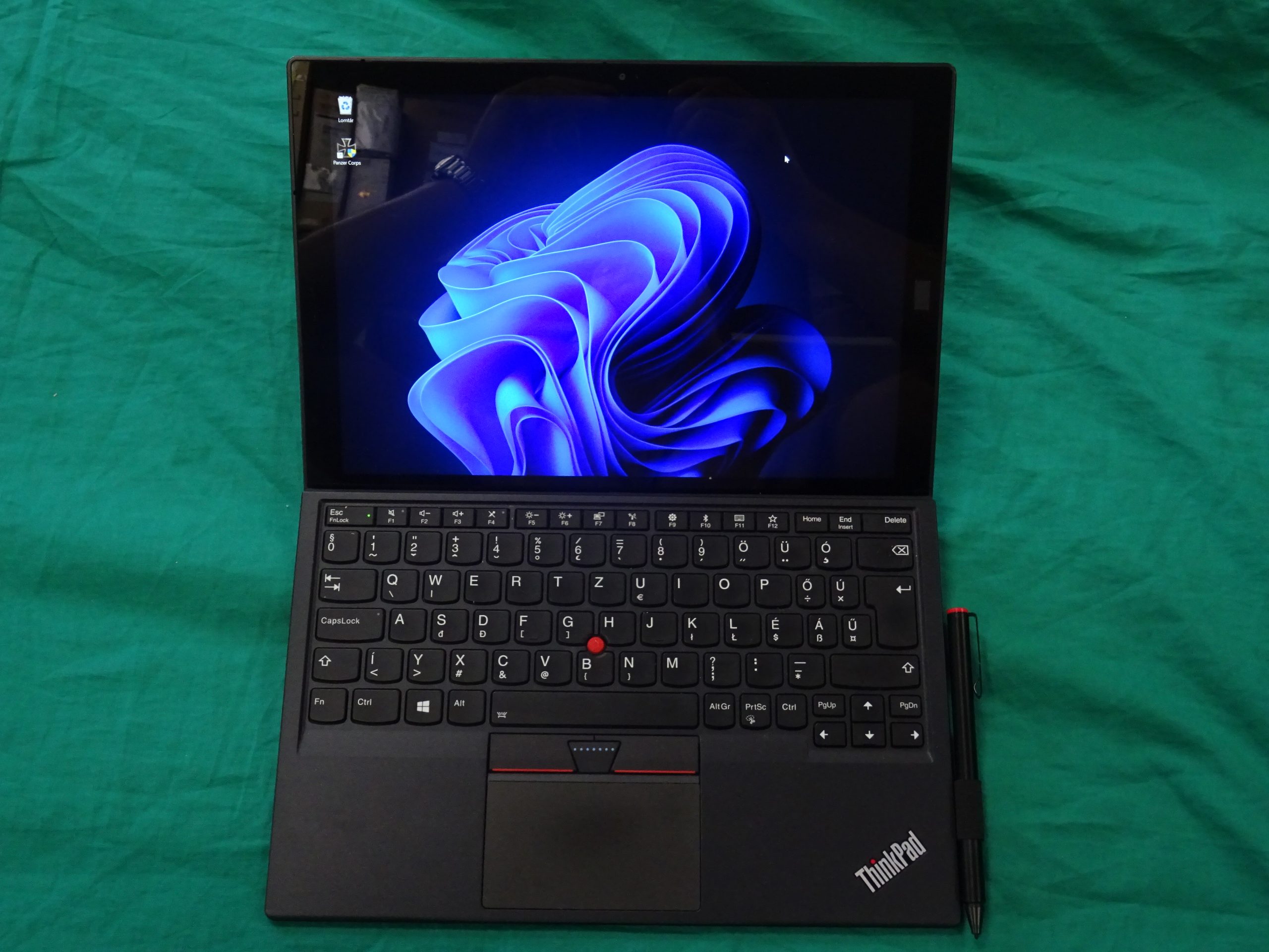 Lenovo Thinkpad X1 tablet Gen.2 laptop, kiemelt kép