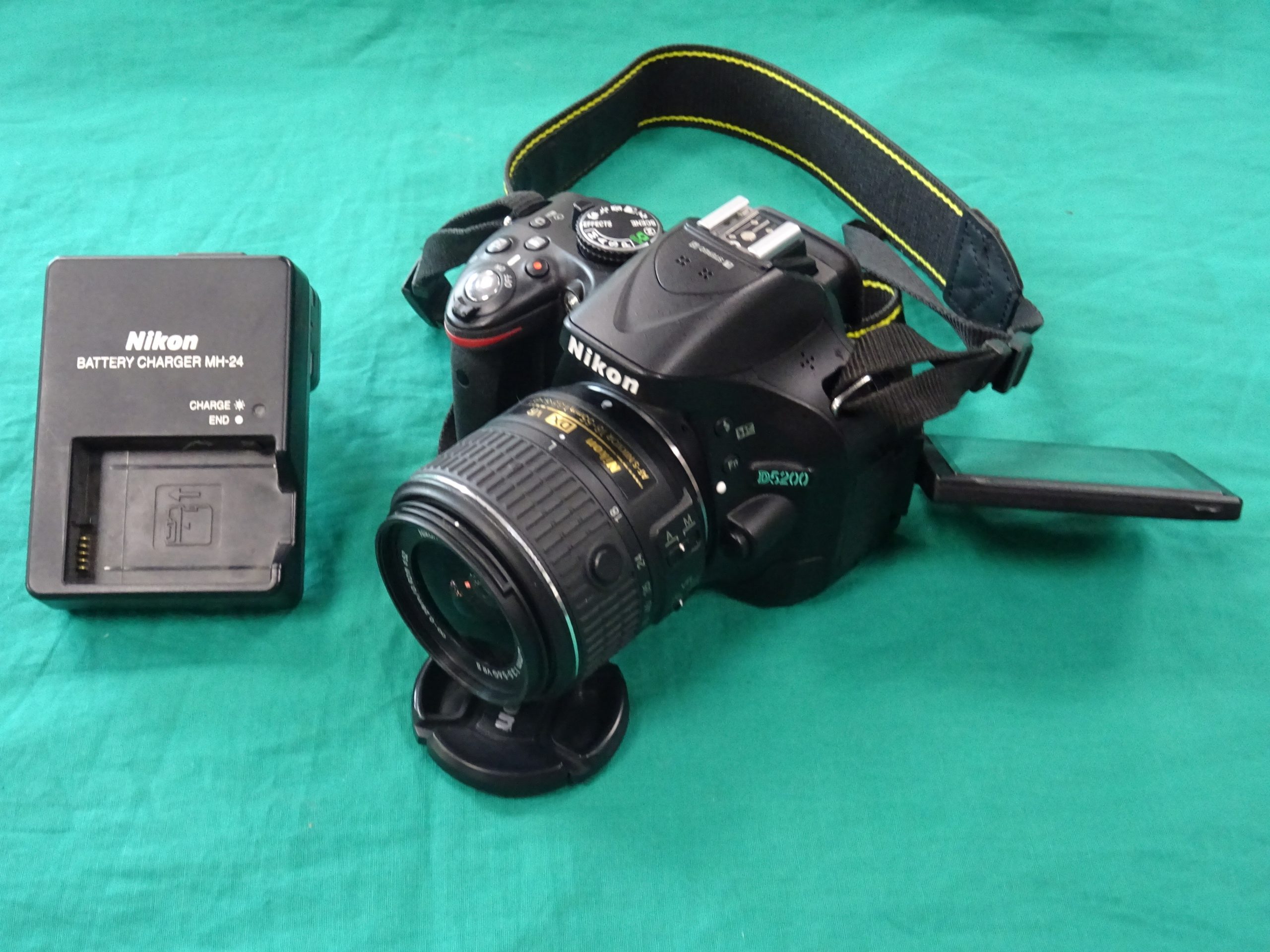 Nikon D5200 kit /18-55 DX VR II/ #7382 expóval, kiemelt kép