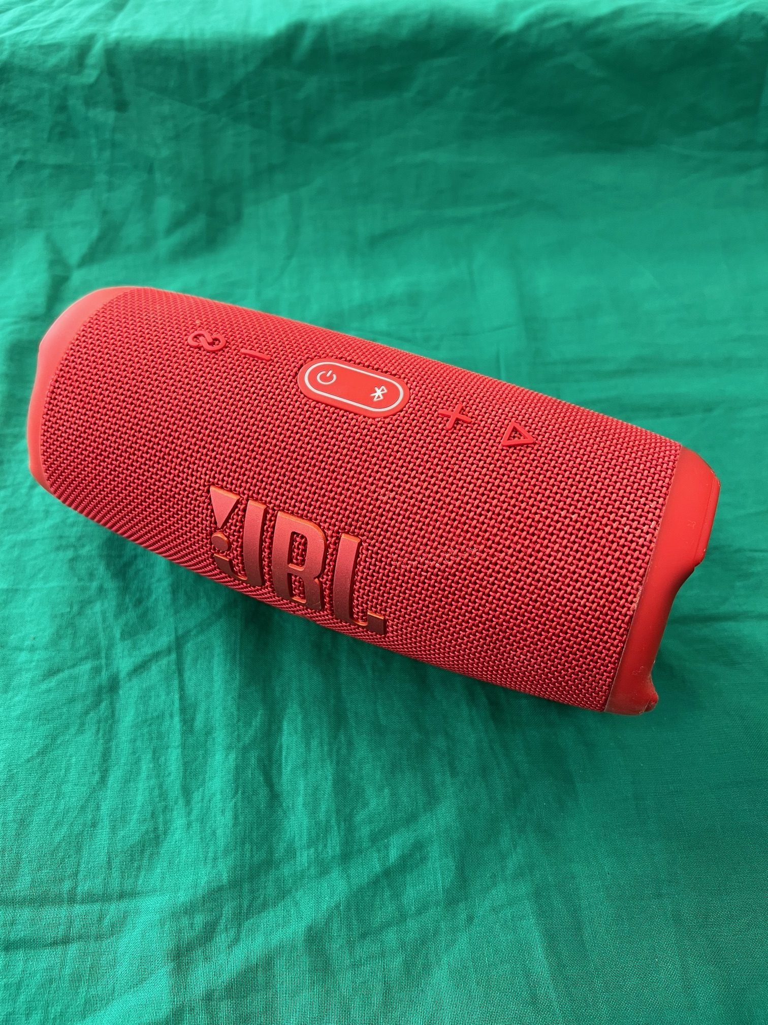 JBL Charge 5 Bt. hangszoró, kiemelt kép