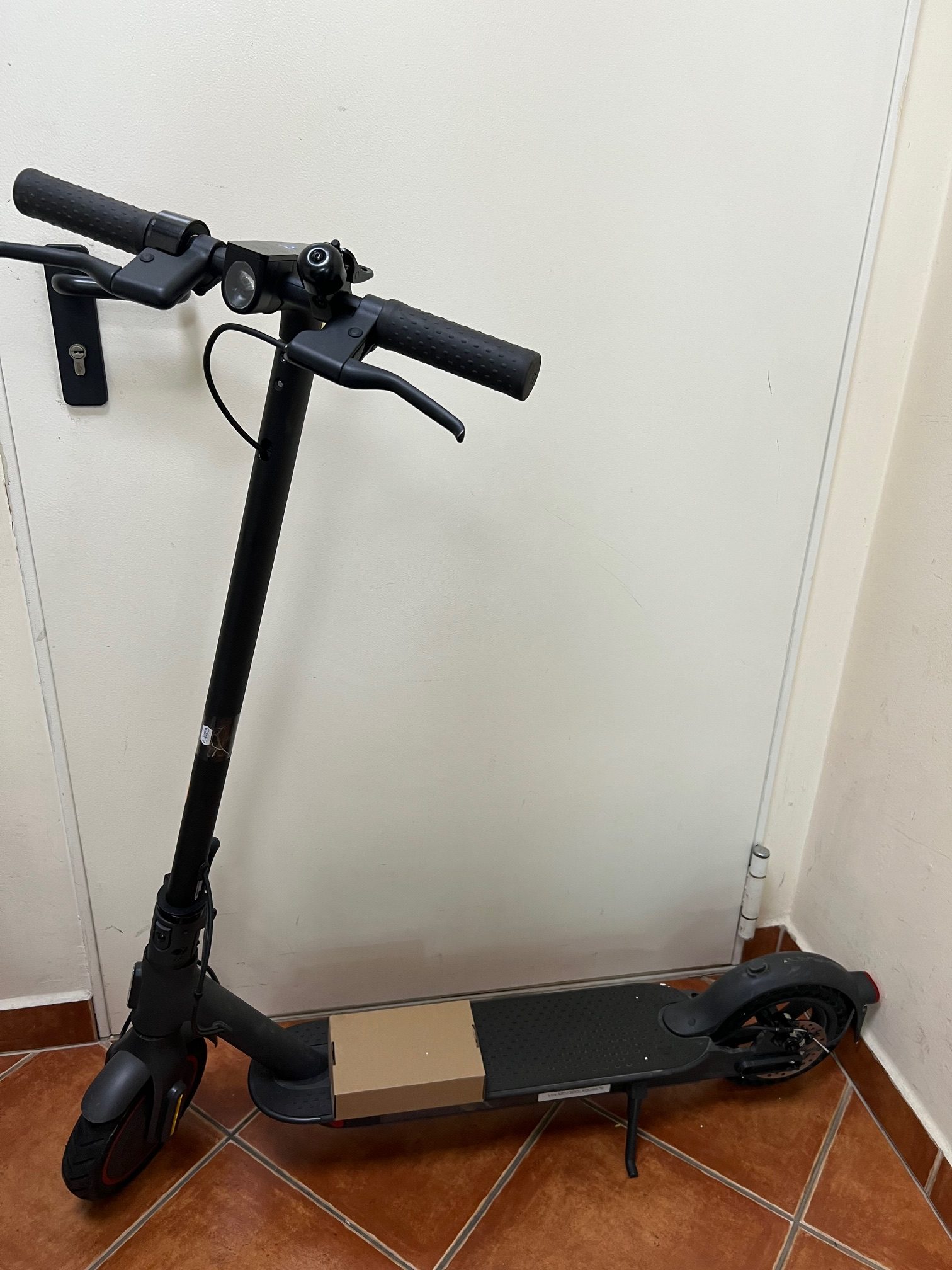 Xiaomi Mi Pro 2 elektromos roller, kiemelt kép