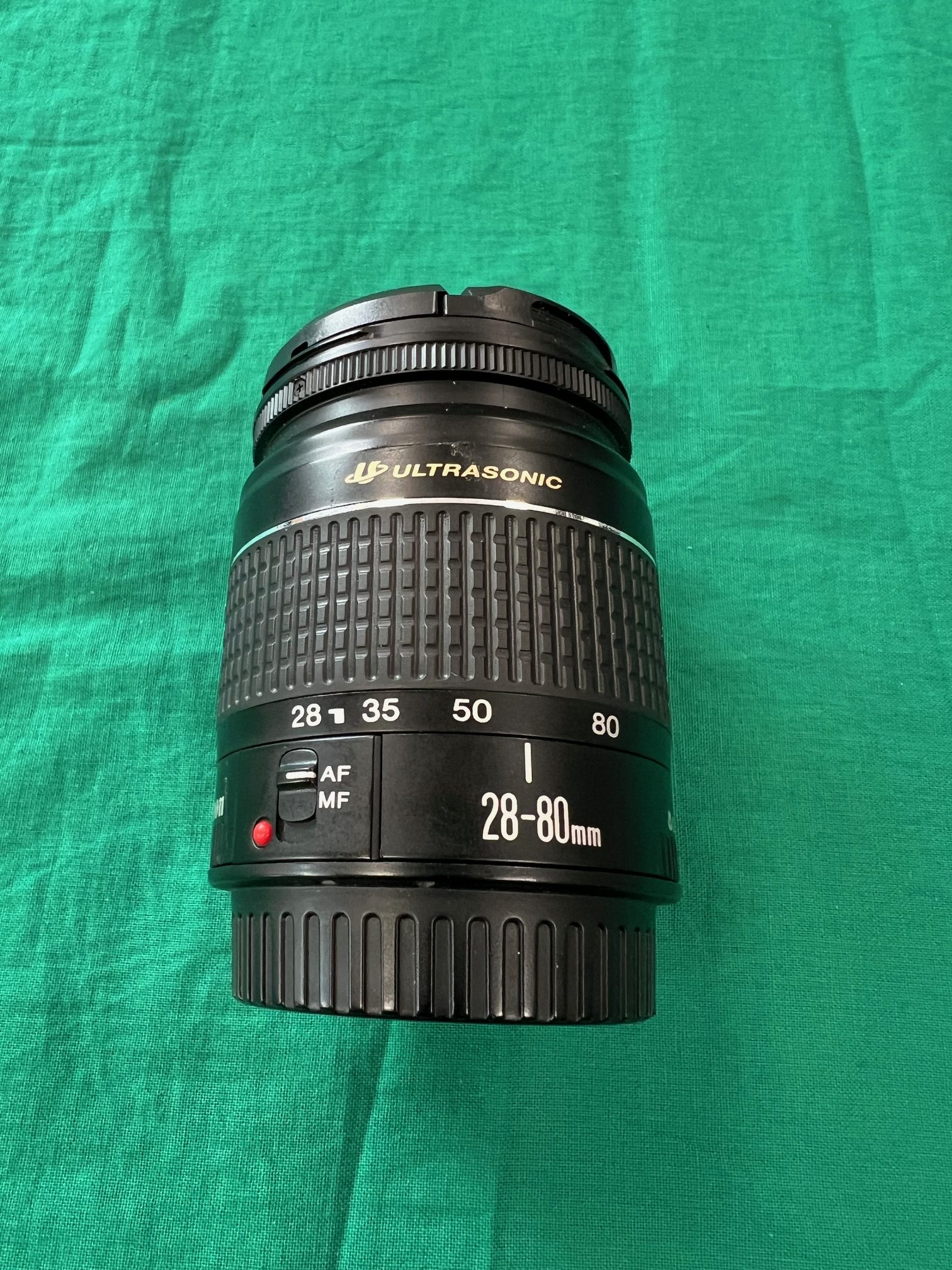 Canon objektív EF 28-80mm f/3.5-5.6 V USM, kiemelt kép