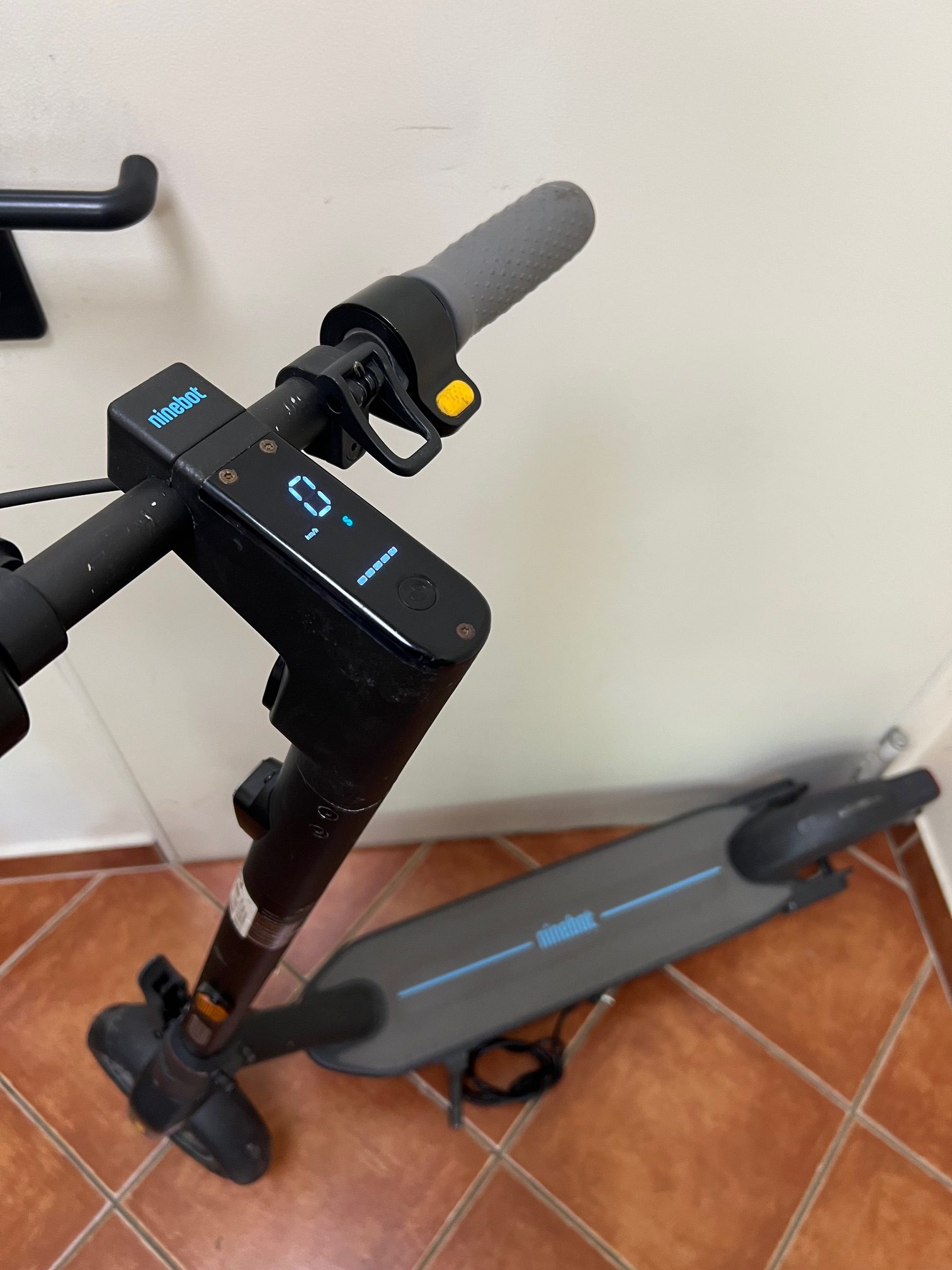 Ninebot Max G30D2 elektromos roller, kiemelt kép
