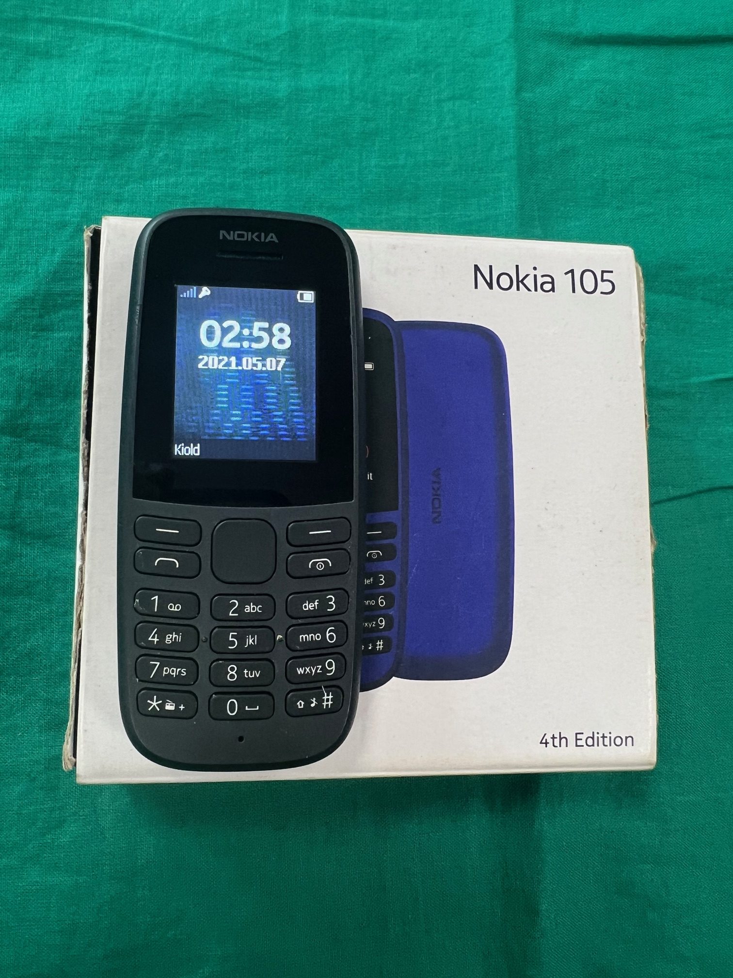 Nokia 105 mobiltelefon, kiemelt kép