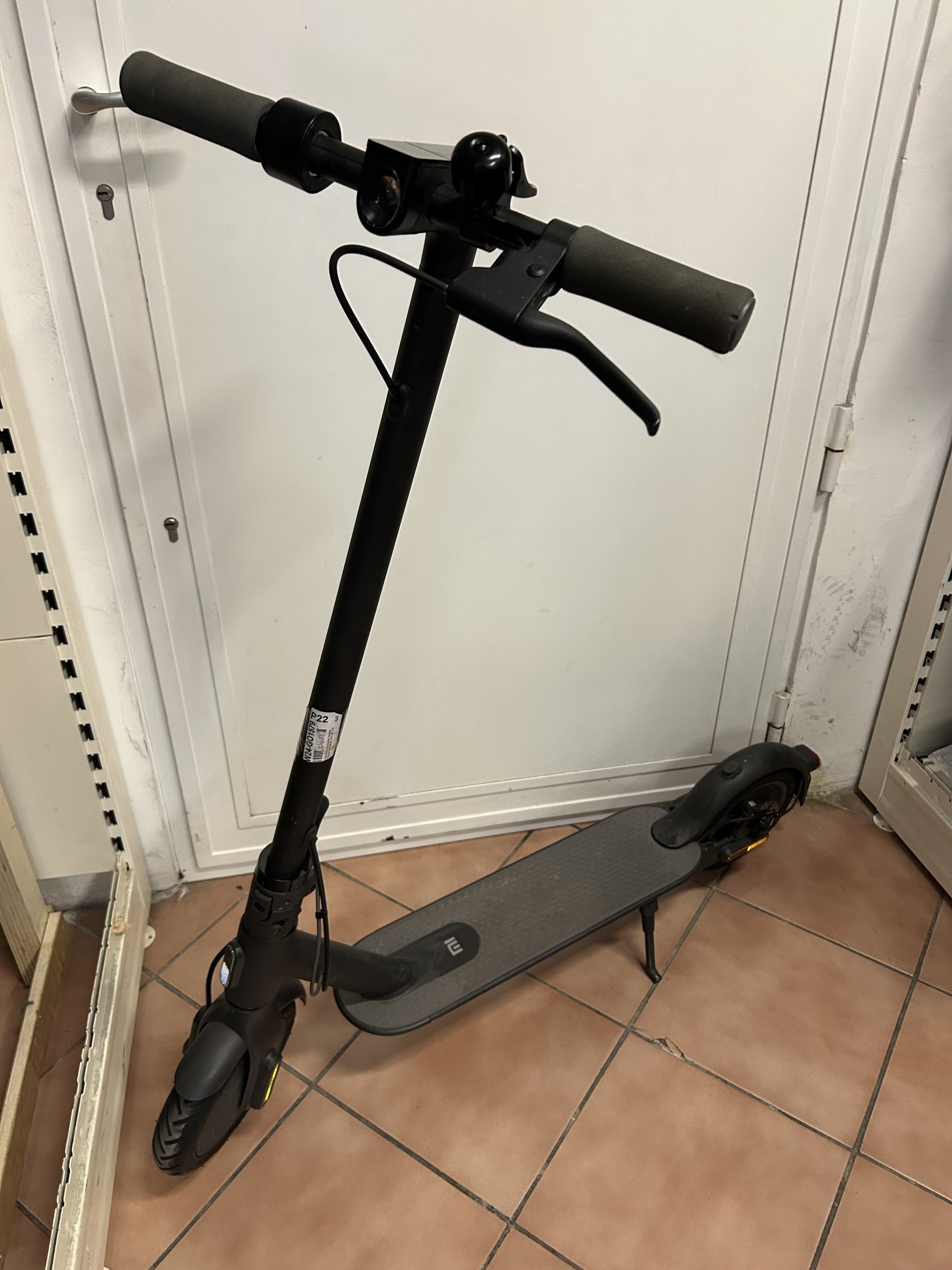 Xiaomi Essential elektromos roller 269 km-t futott!, kiemelt kép