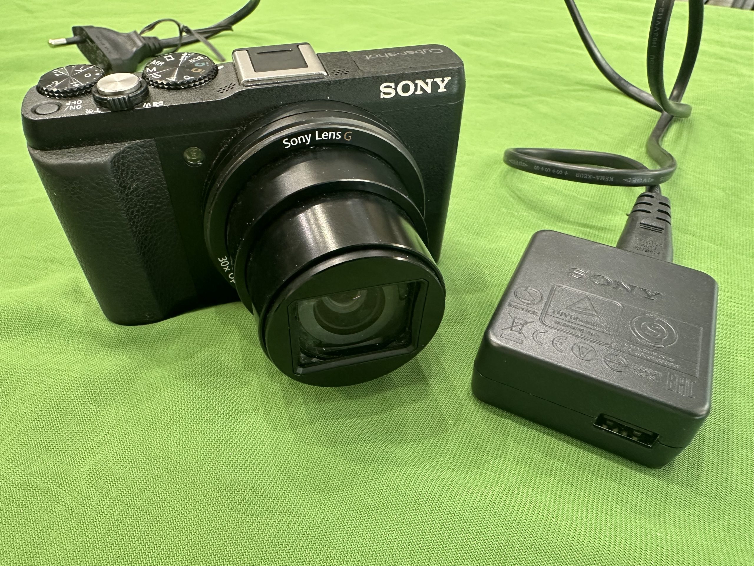 Sony DSC-HX60 20.4 MPx fényképezőgép, kiemelt kép