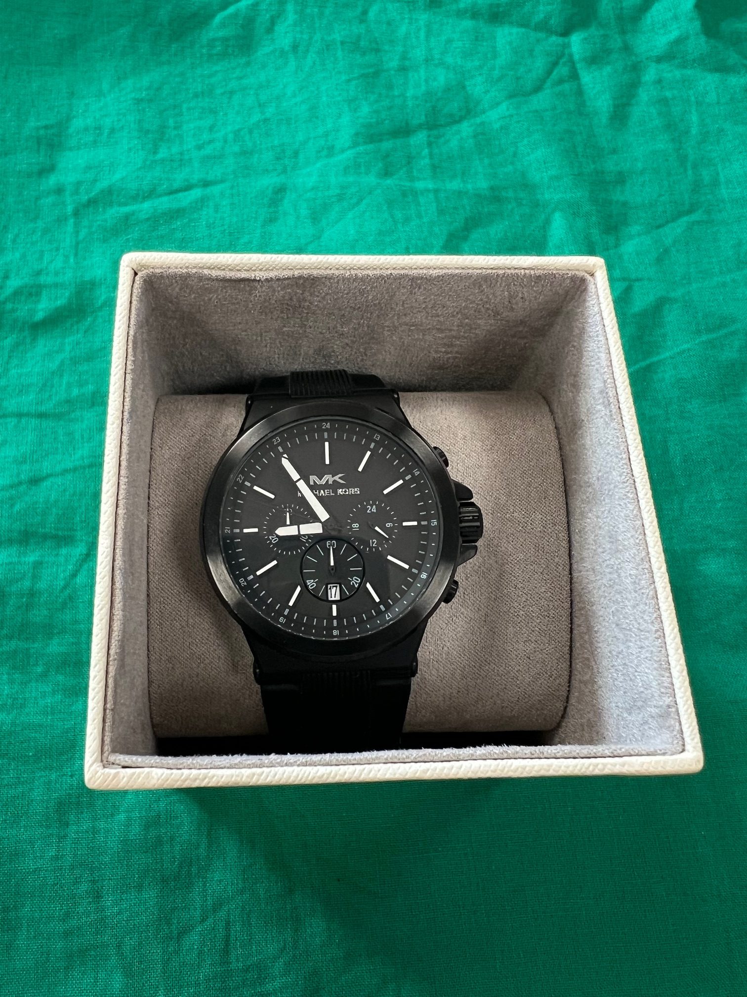 Michael Kors Dylan Chronograph férfi karóra matt fekete szilikon, kiemelt kép