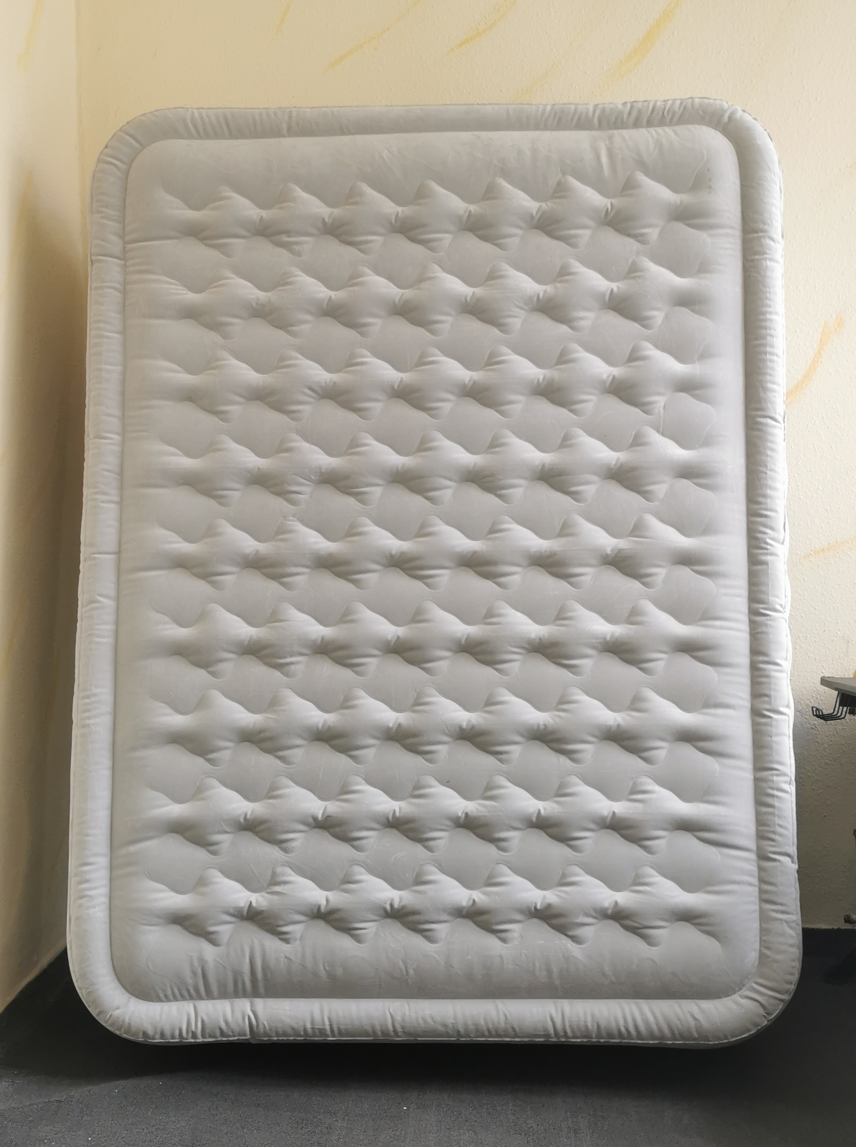 INTEX felfújható ágy, gyorstöltésű elektromos AP620c, kiemelt kép