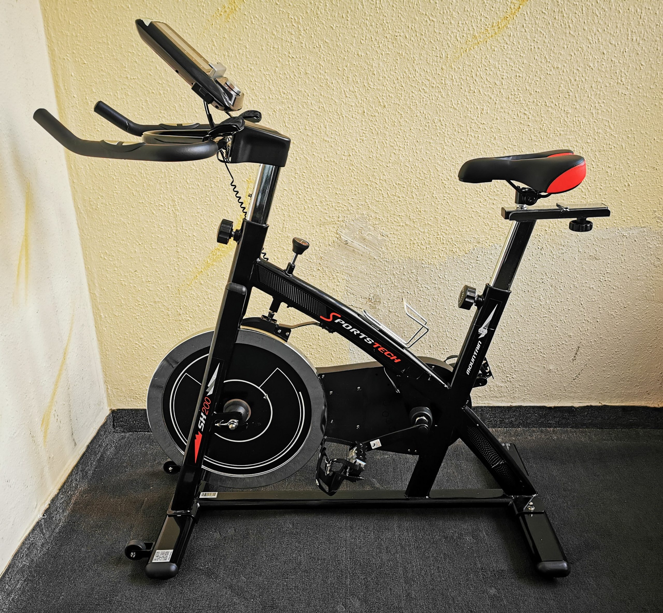 Sportstech SX-200 spinning kerékpár 22kg-os lendkerékkel!, kiemelt kép