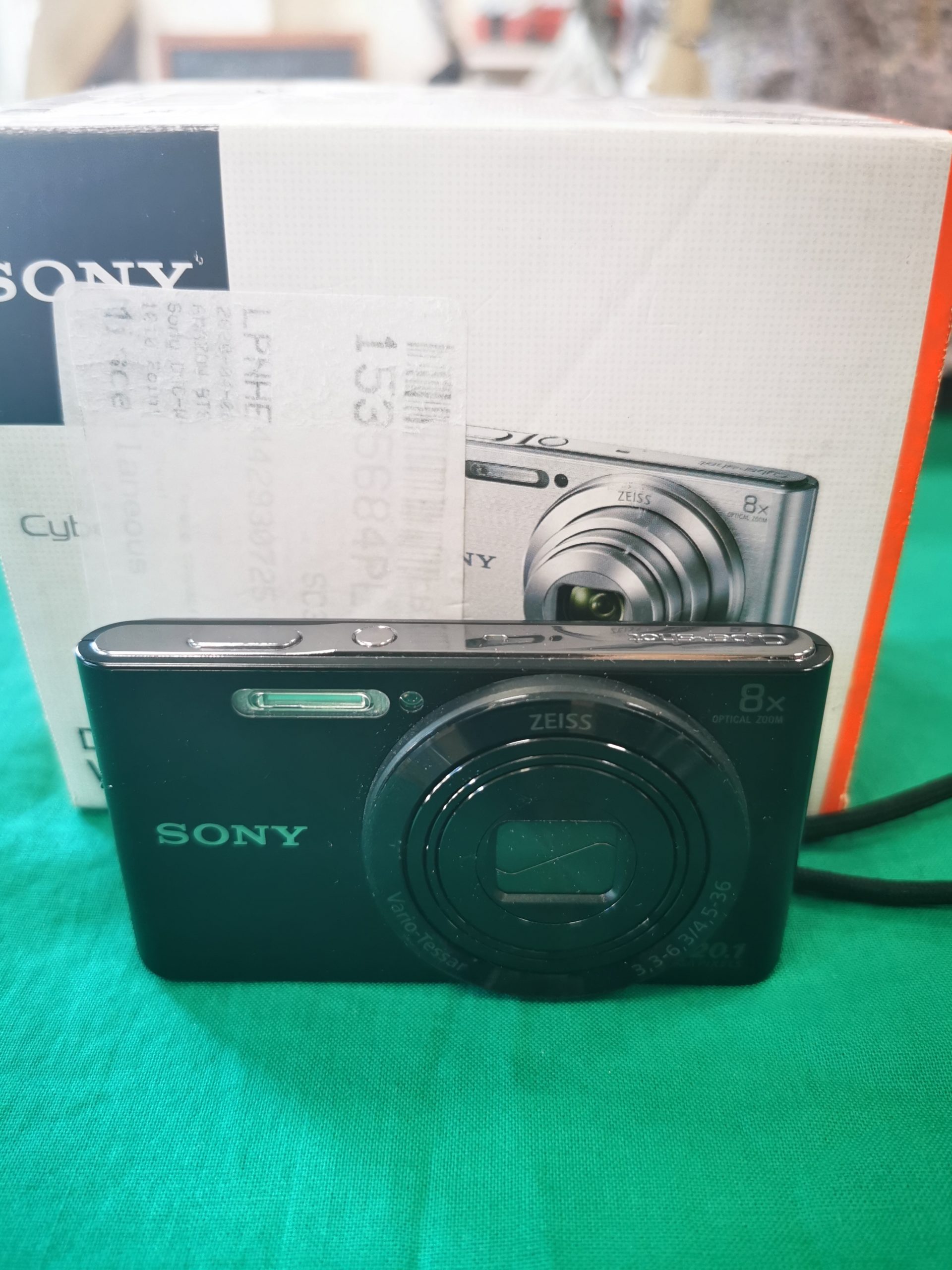 Sony DSC-W830 kompakt digitális fényképzőgép, kiemelt kép