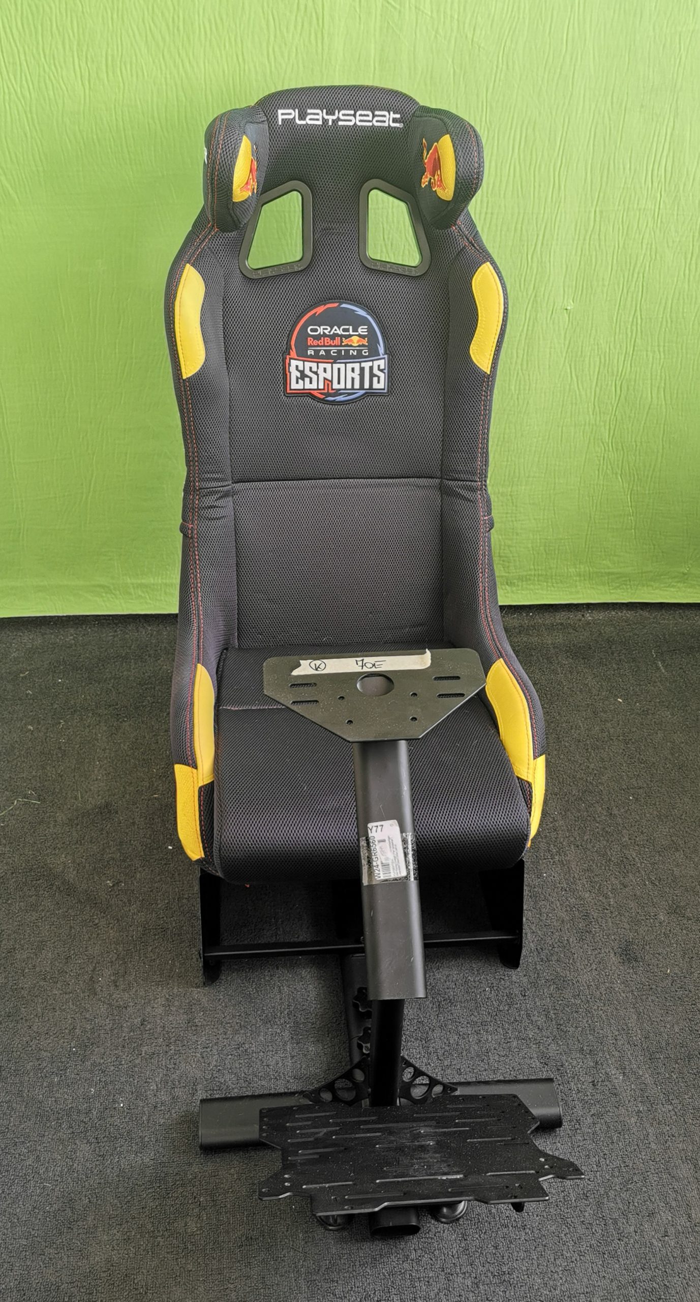 Playseat Evolution Pro Red Bull Racing Esports szimulátorülés, kiemelt kép