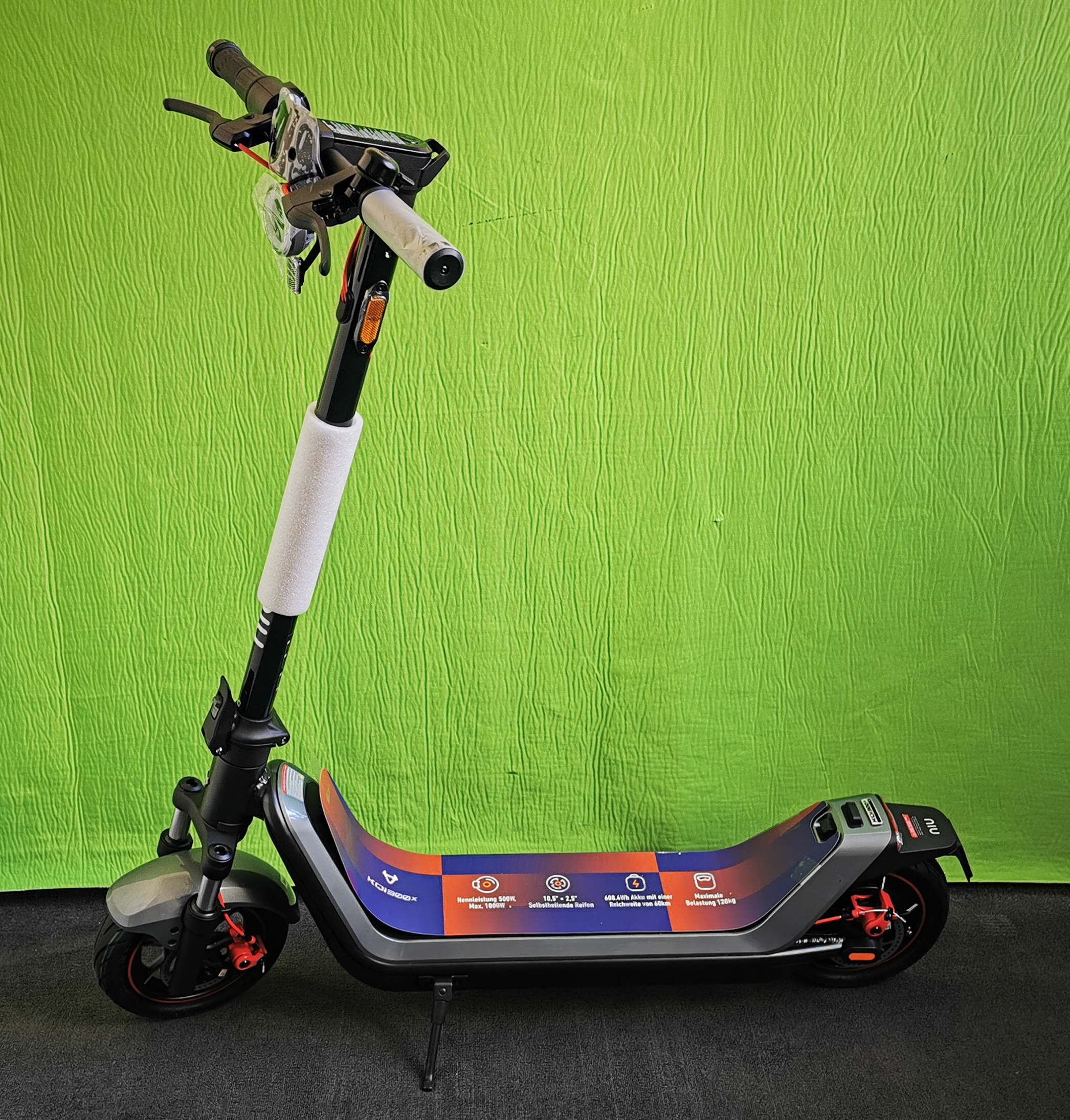 Új! Niu KQi300x elektromos roller, kiemelt kép