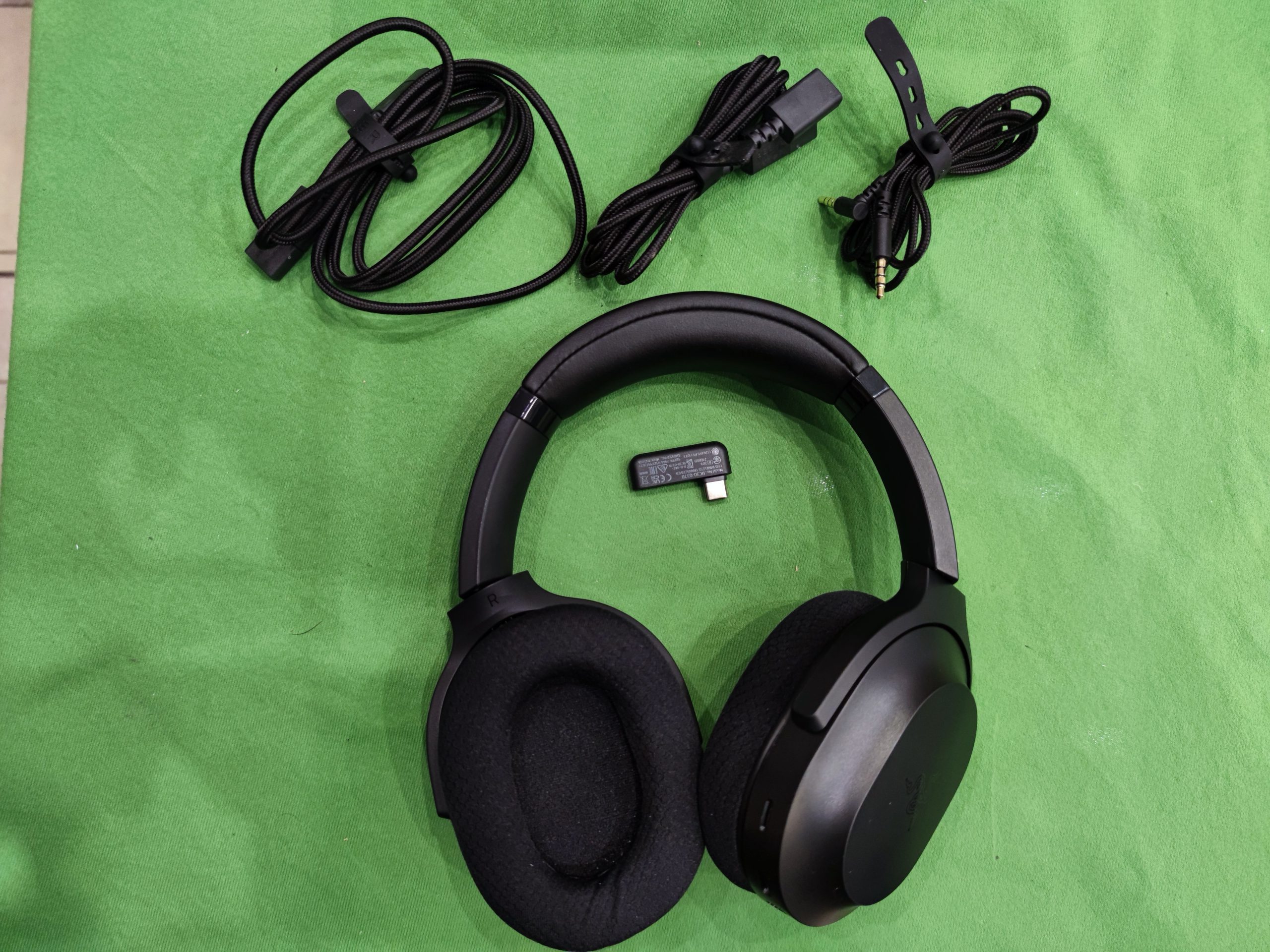 ÚJ! Razer Barracuda vezeték nélküli gamer fejhallgató, kiemelt kép