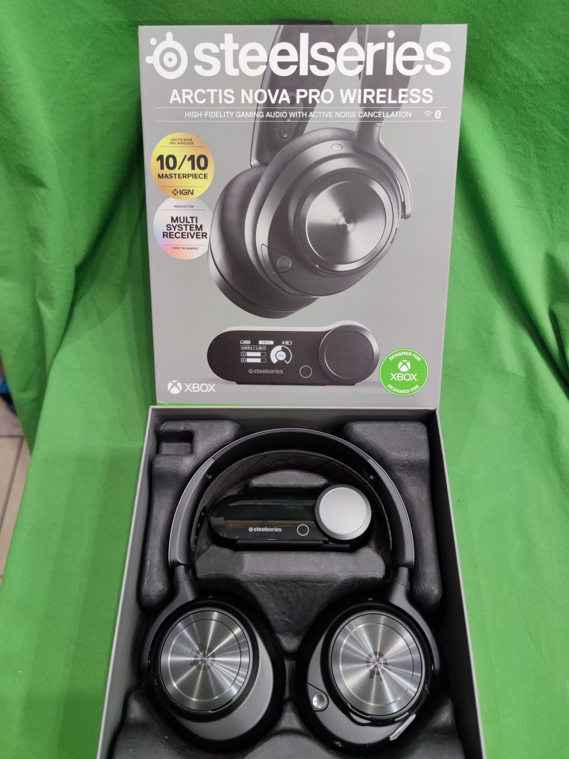 ÚJ! SteelSeries Arctis Nova Pro Wireless (PC & Xbox) – Aktív zajszűréssel, kiemelt kép