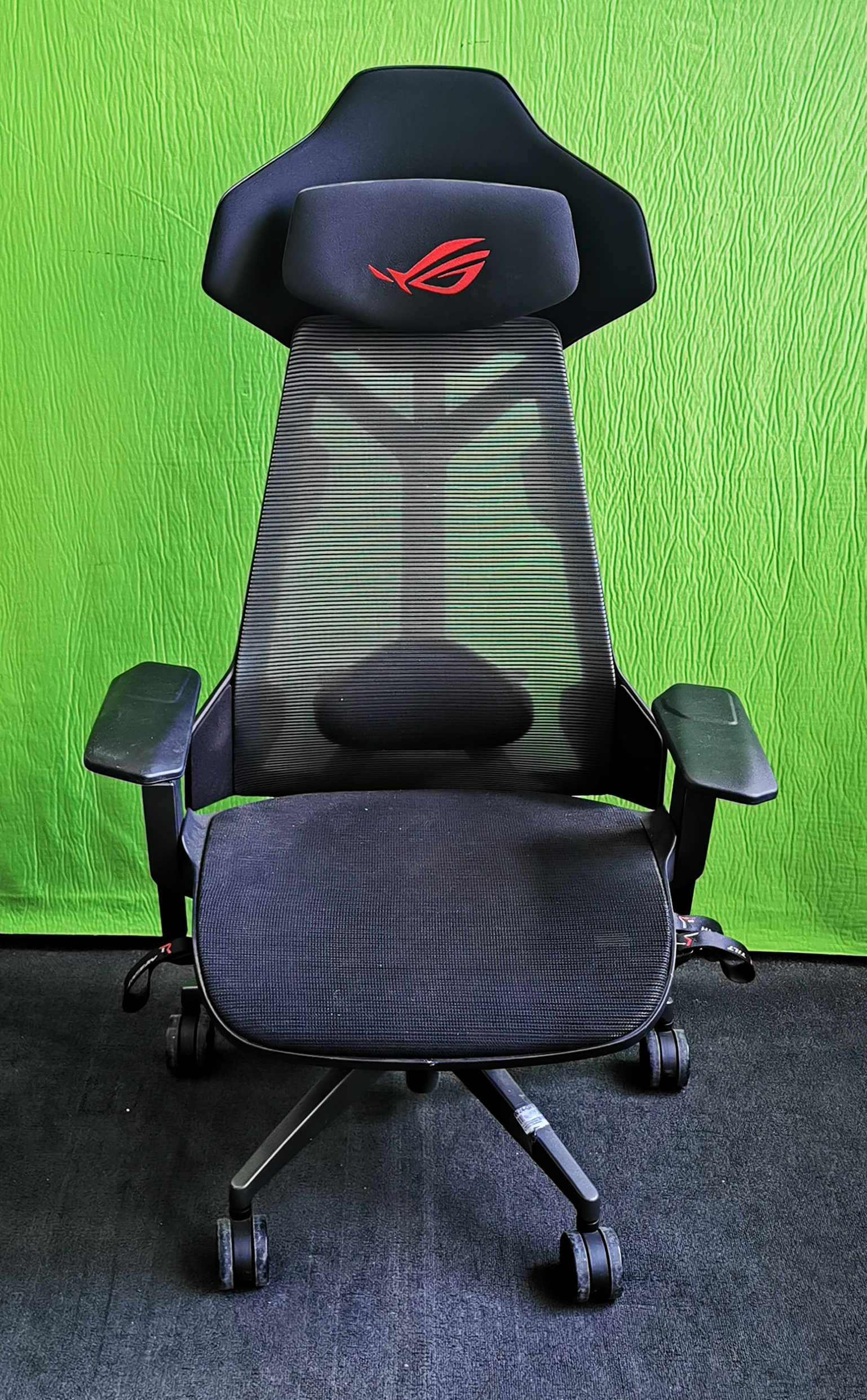 Asus ROG Destrier Ergo gamerszék, kiemelt kép