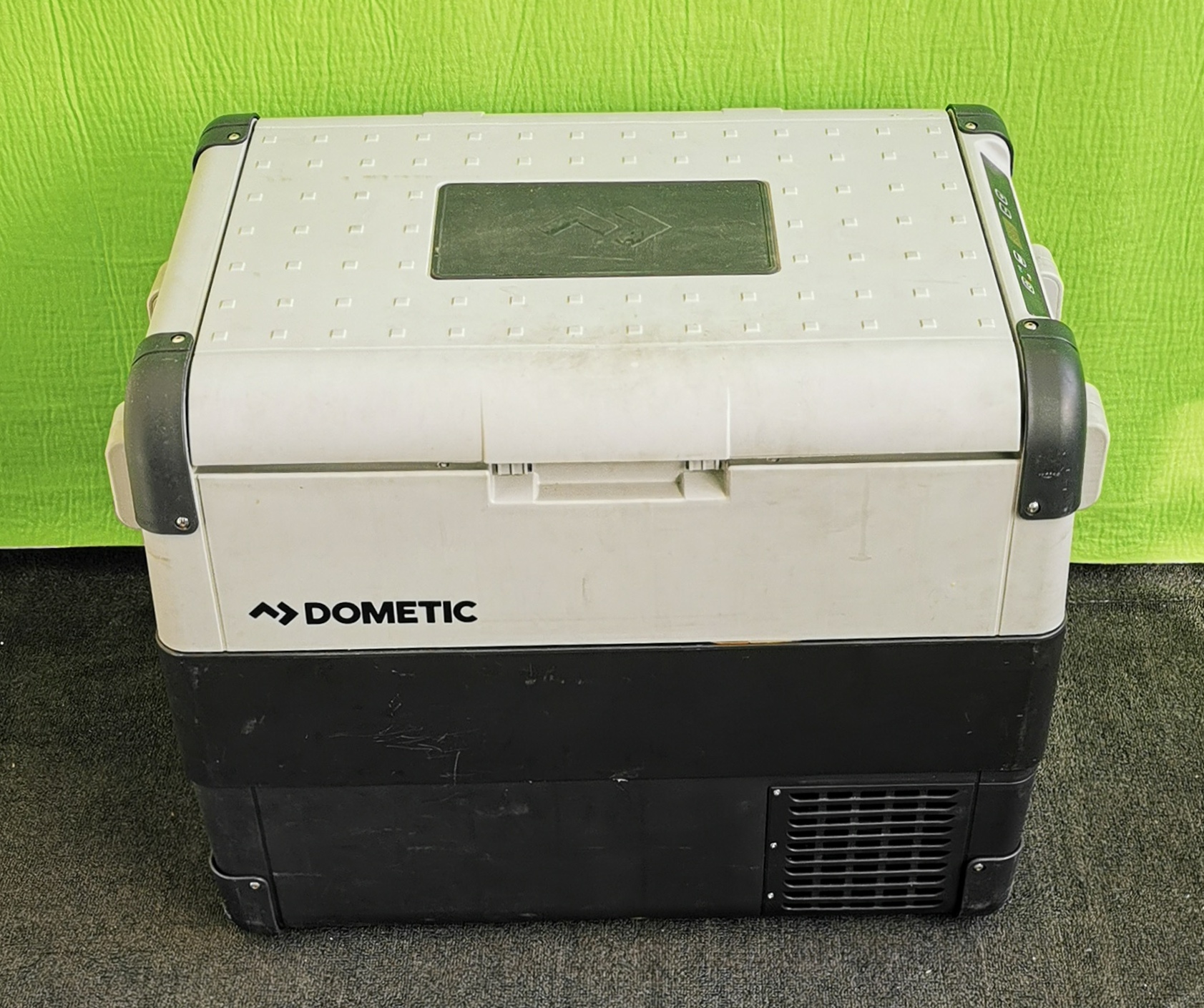 60l es hűtődoboz, hűtőbox 12,24,230V, DOMETIC CFX 65W, kiemelt kép