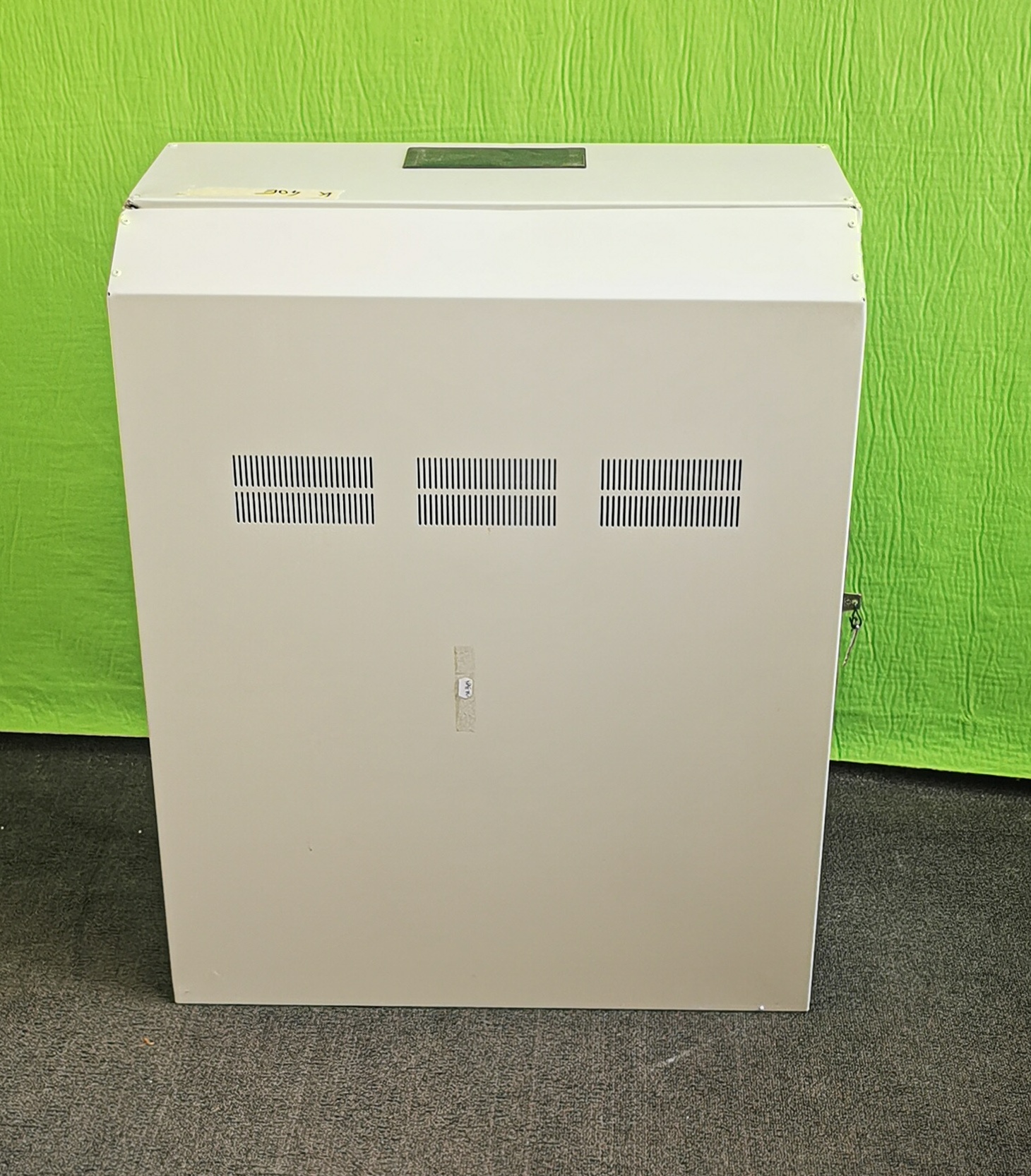 DIGITUS 19" 6U slim függőleges rögzítésű fali rack szekrény, kiemelt kép