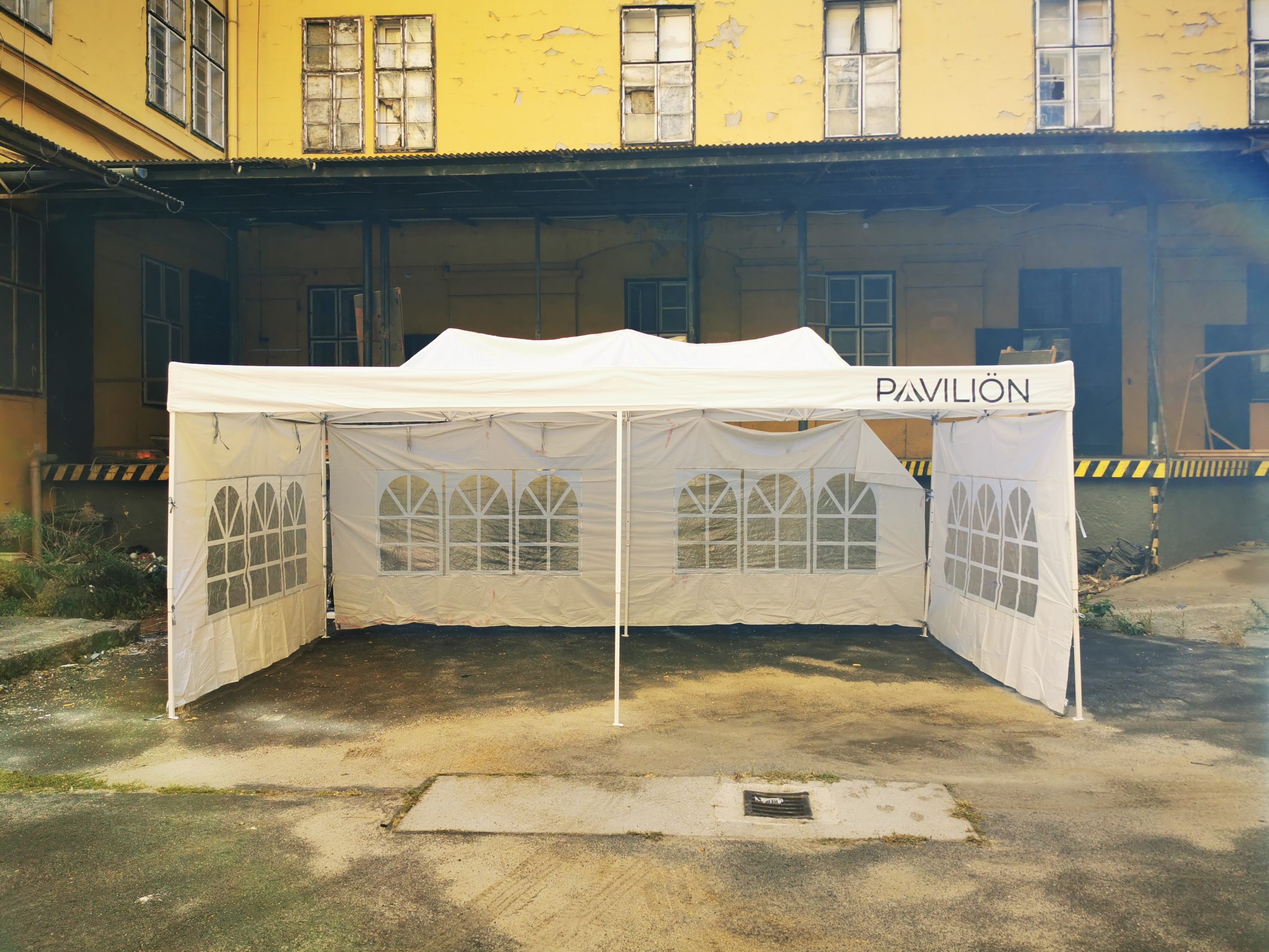 3x6 m-es vízálló összecsukható pavilon, partisátor acélvázzal, kiemelt kép